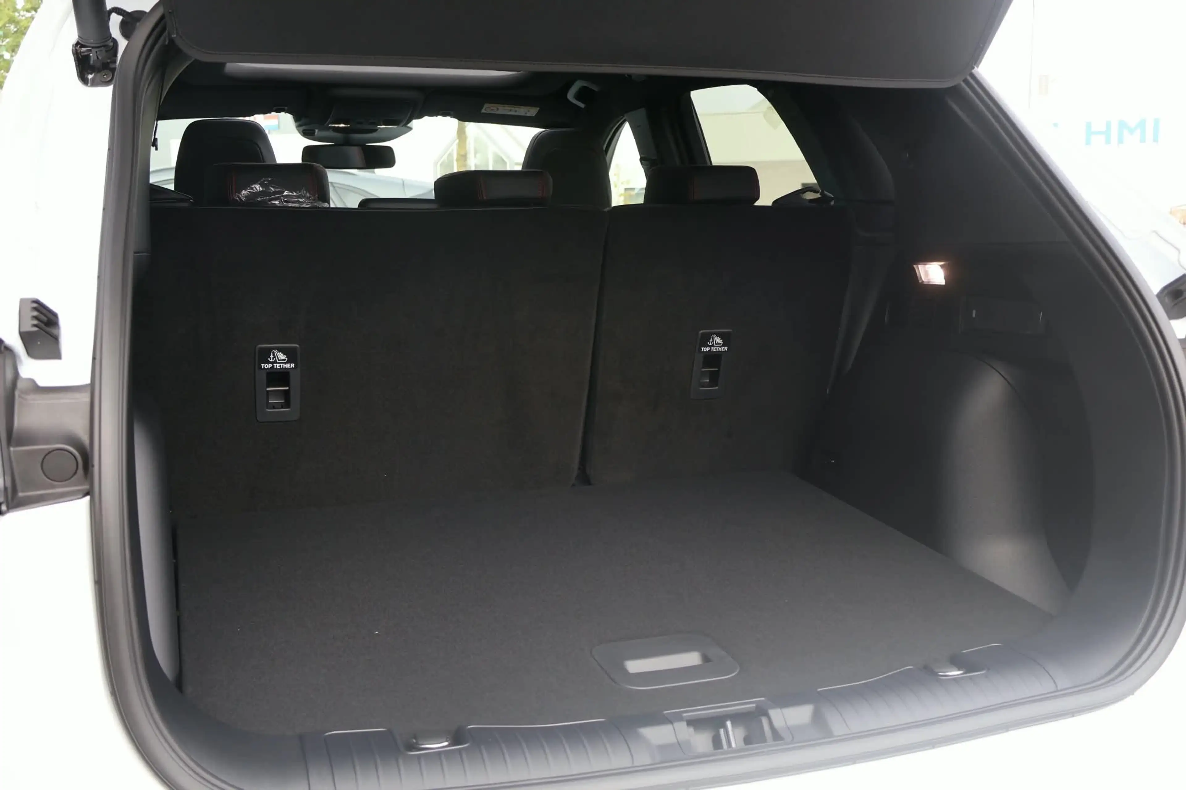 Ford Kuga 2.5 PHEV ST-Line X | Black Package | Pano | Elektr — photo 8