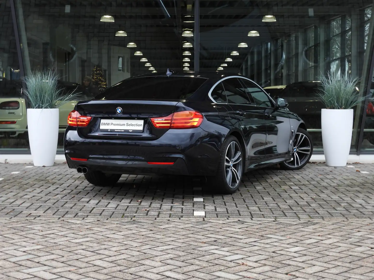 BMW 420 4-serie Gran Coupé 420i High Executive M Sport Aut Black - 2