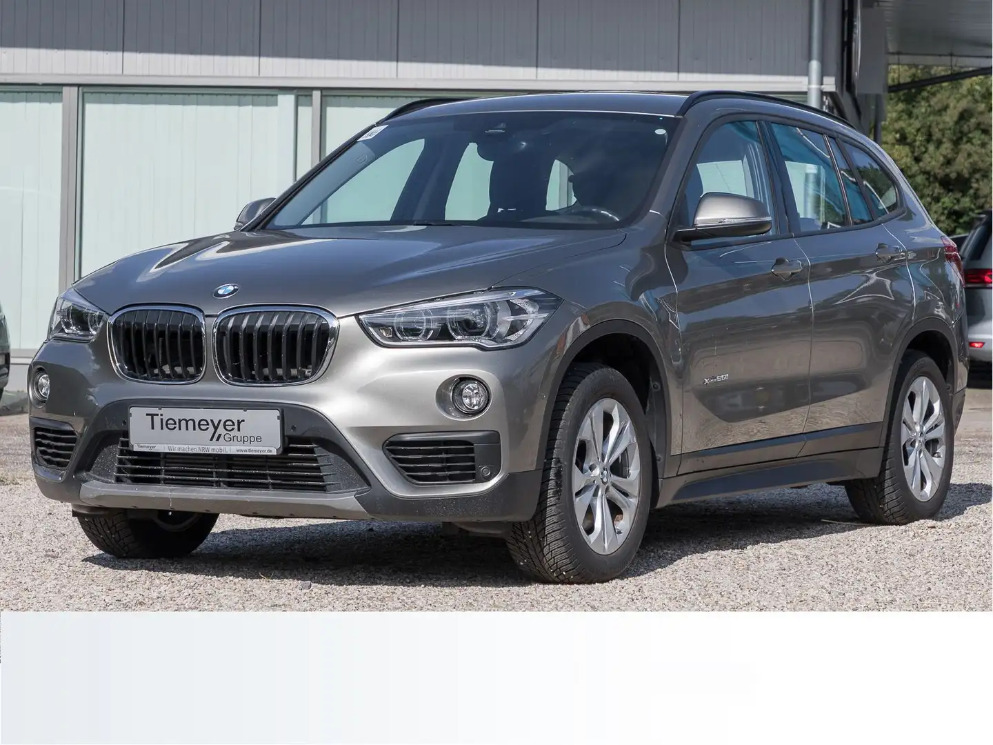 BMW X1 xDrive 20 i ADVANTAGE AHK LM17 LED PDC Silber - 2