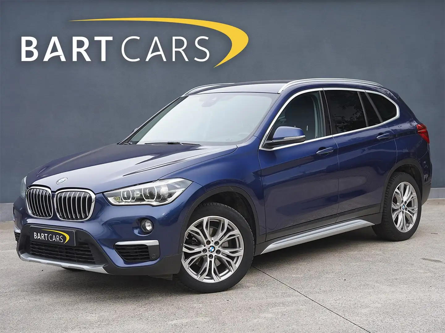BMW X1 X1 sDrive18i Bleu - 1