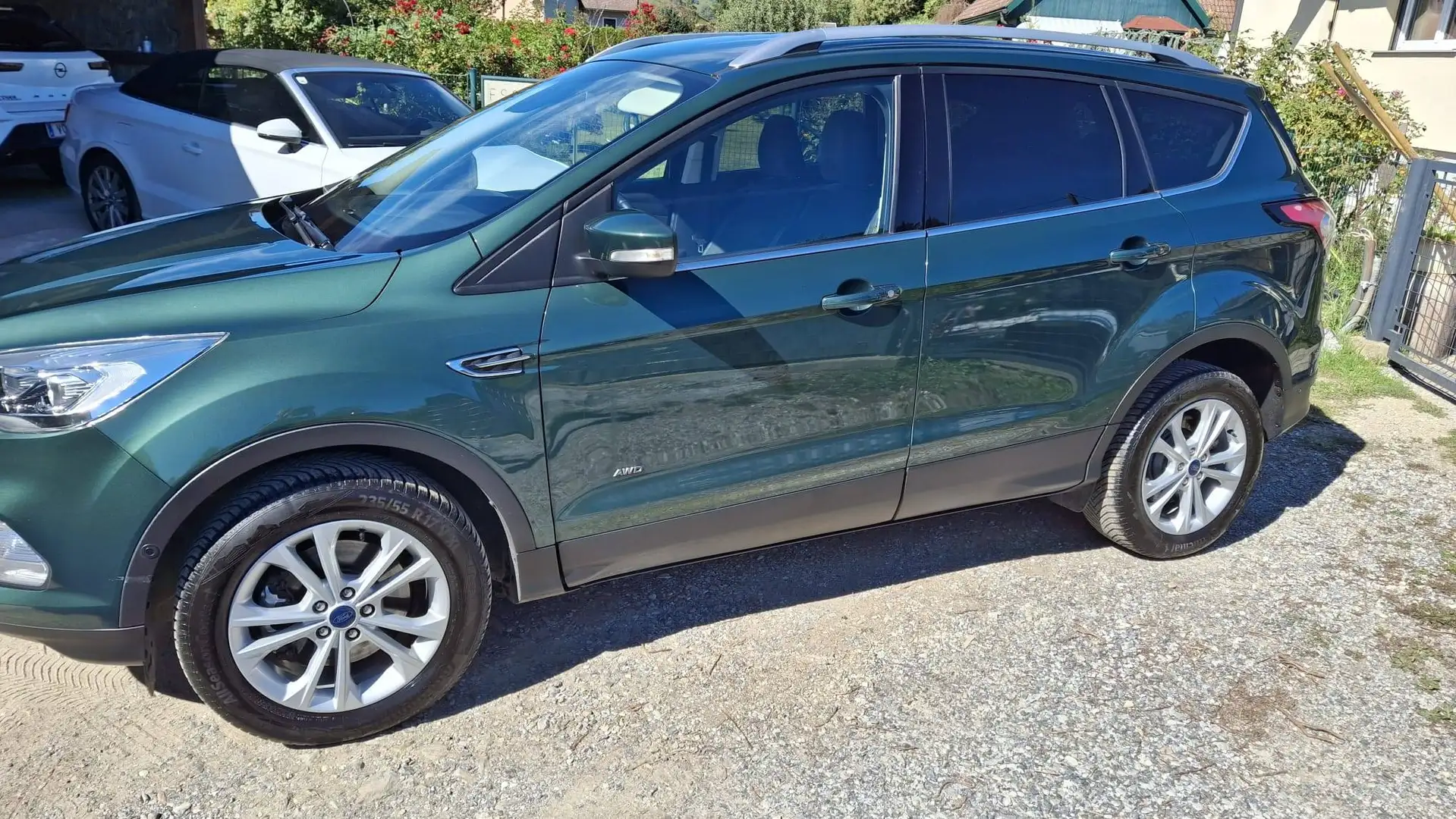 Ford Kuga Kuga 2,0 TDCi Titanium AWD Titanium Grün - 1
