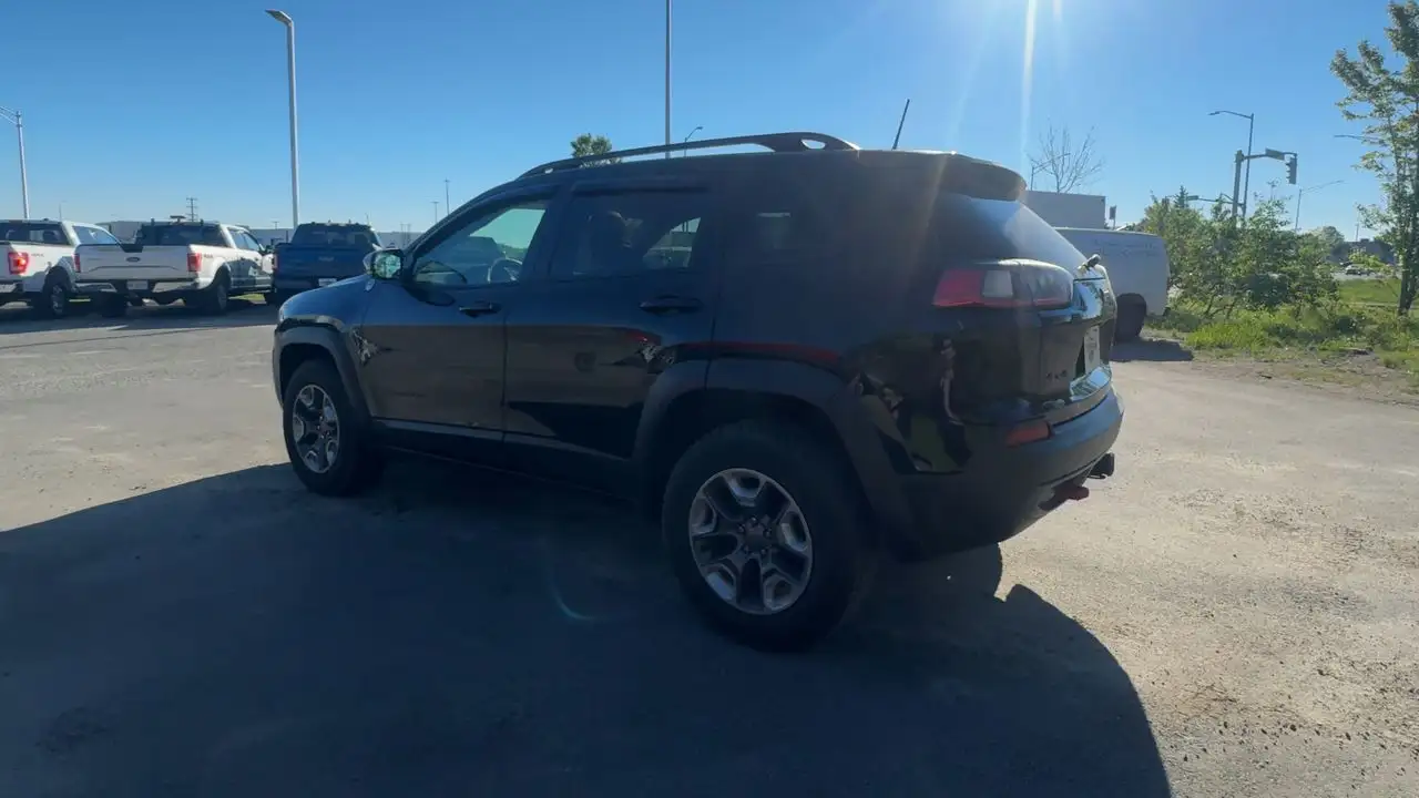 Jeep Cherokee photo Jeep Cherokee