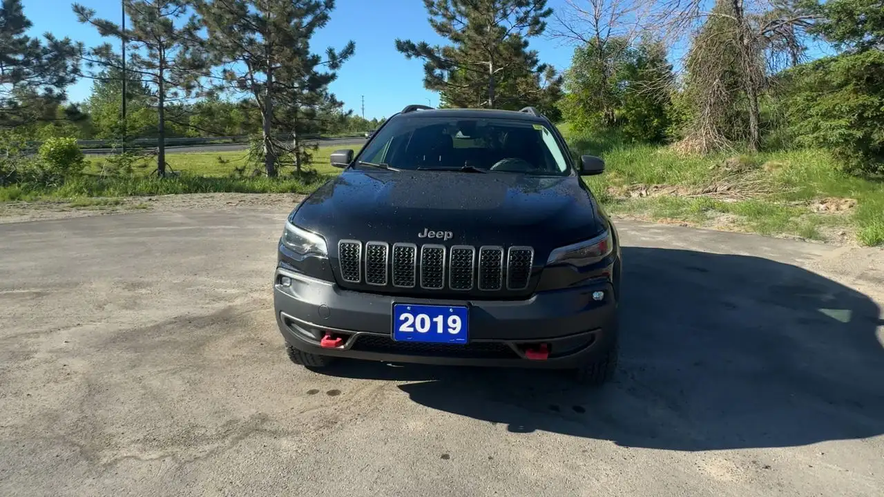 Jeep Cherokee photo Jeep Cherokee