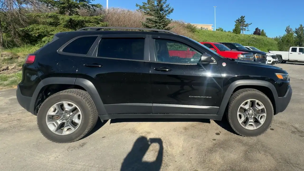 Jeep Cherokee photo Jeep Cherokee