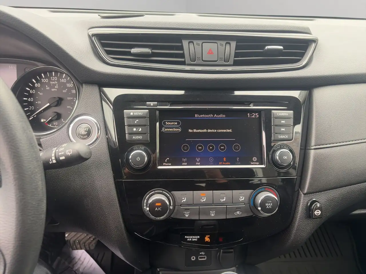 Nissan Rogue photo Nissan Rogue