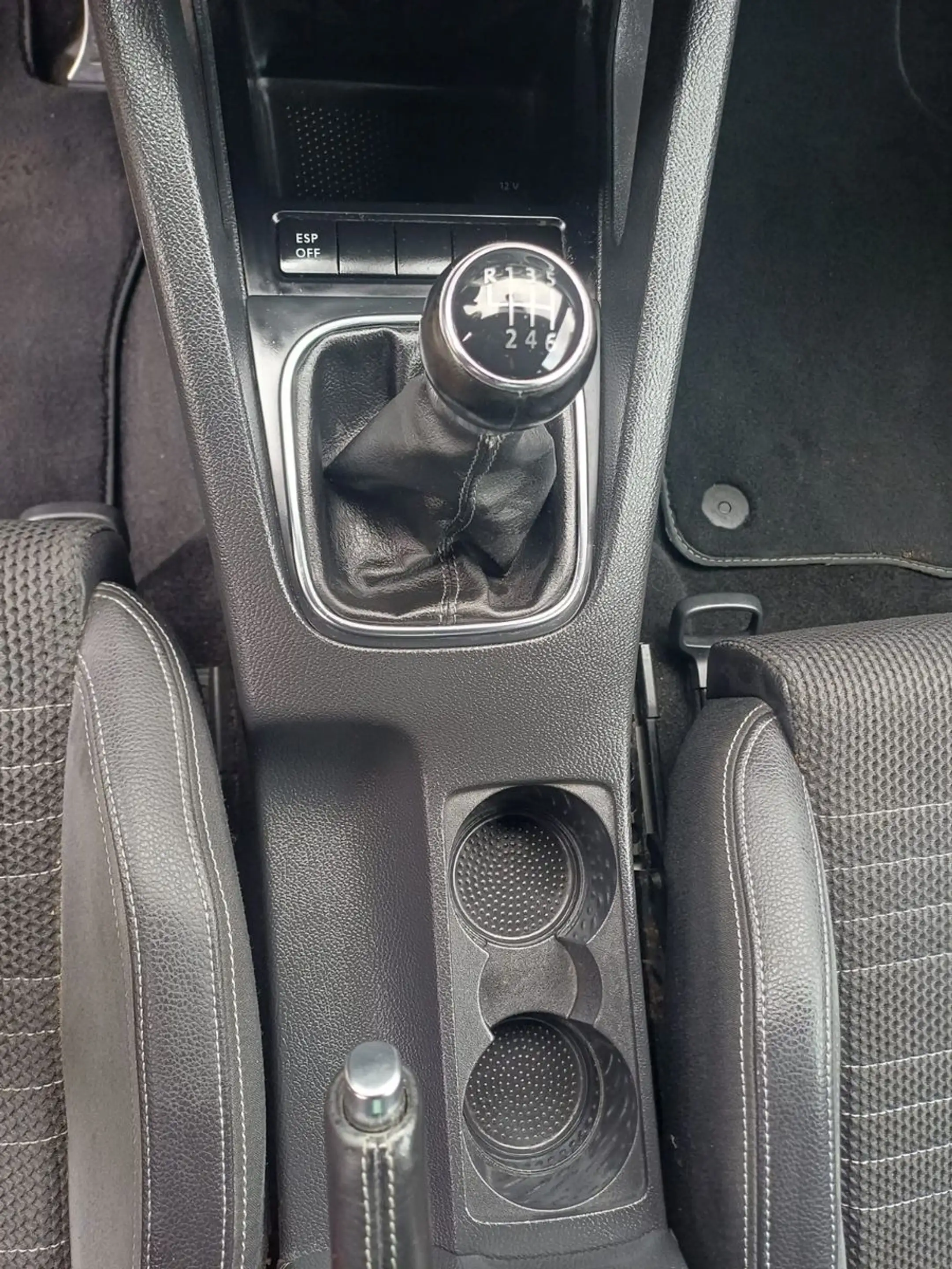 Volkswagen Scirocco 2.0 TSI 147 kW — photo 13