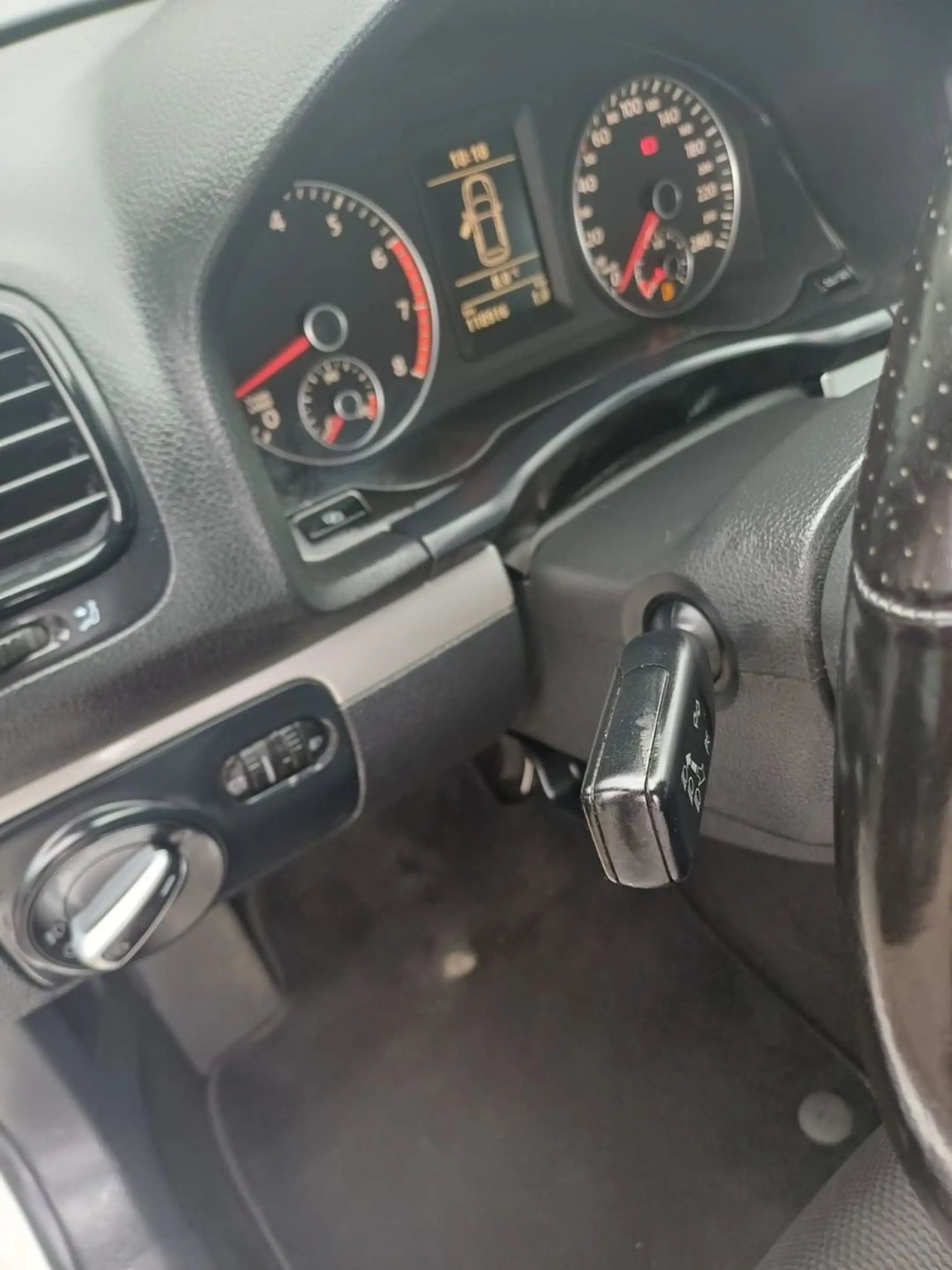 Volkswagen Scirocco 2.0 TSI 147 kW — photo 7