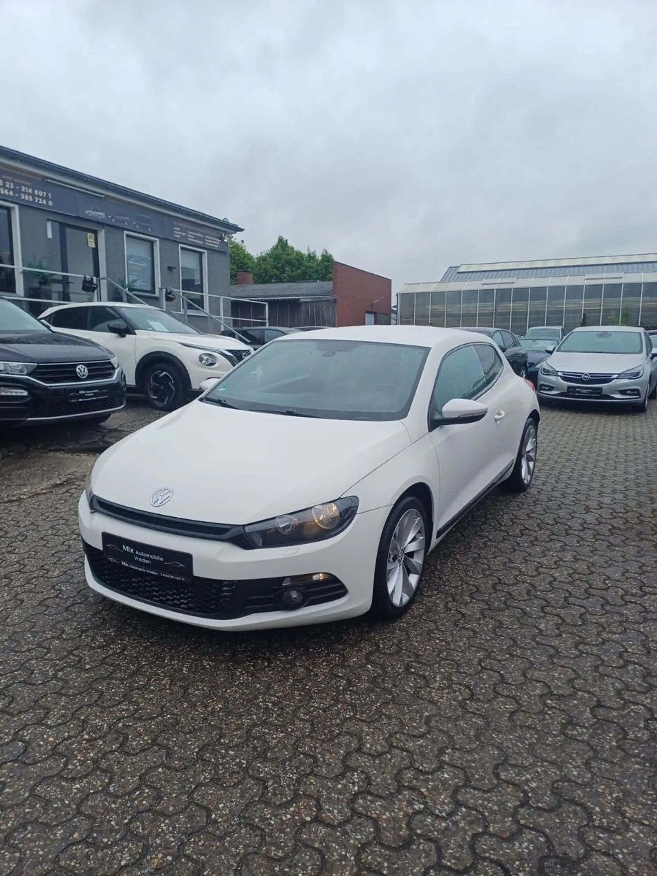 Volkswagen Scirocco 2.0 TSI 147 kW — photo 2