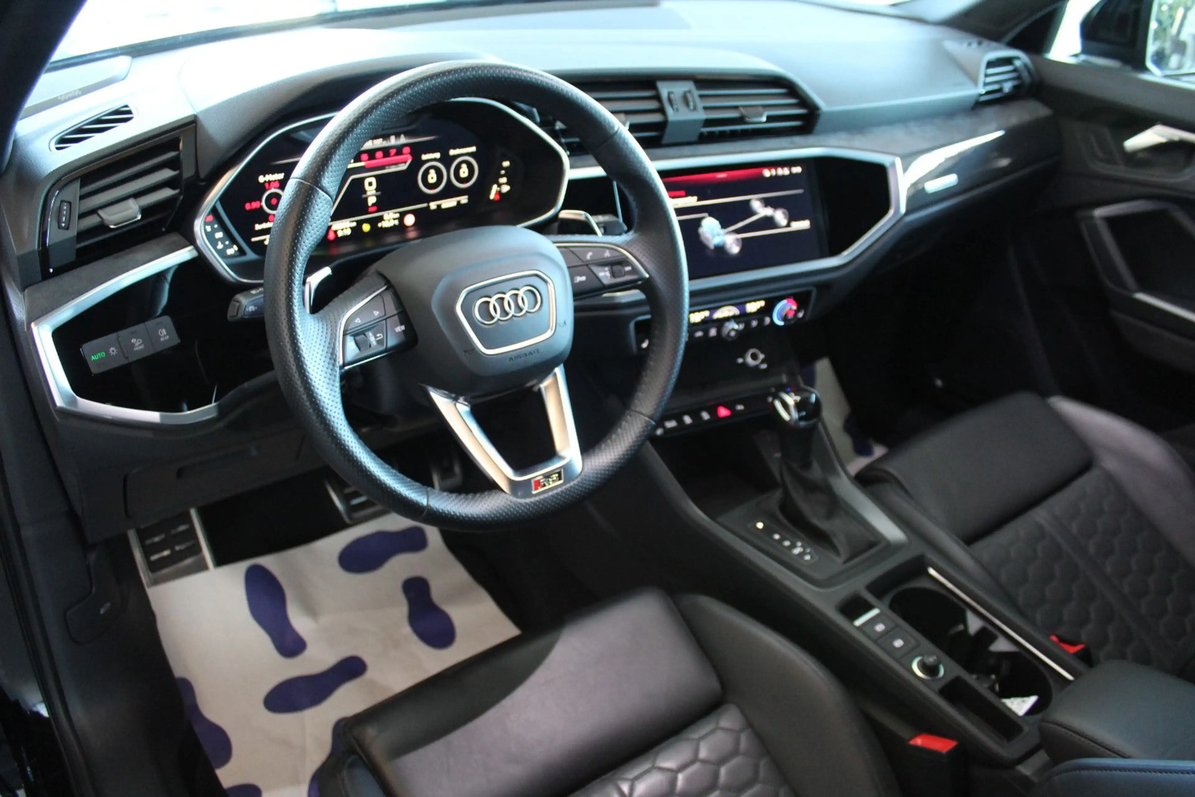 Audi RS Q3 2.5 TFSI quattro*21 ZOLL*RS ABGAS*360°* — photo 8