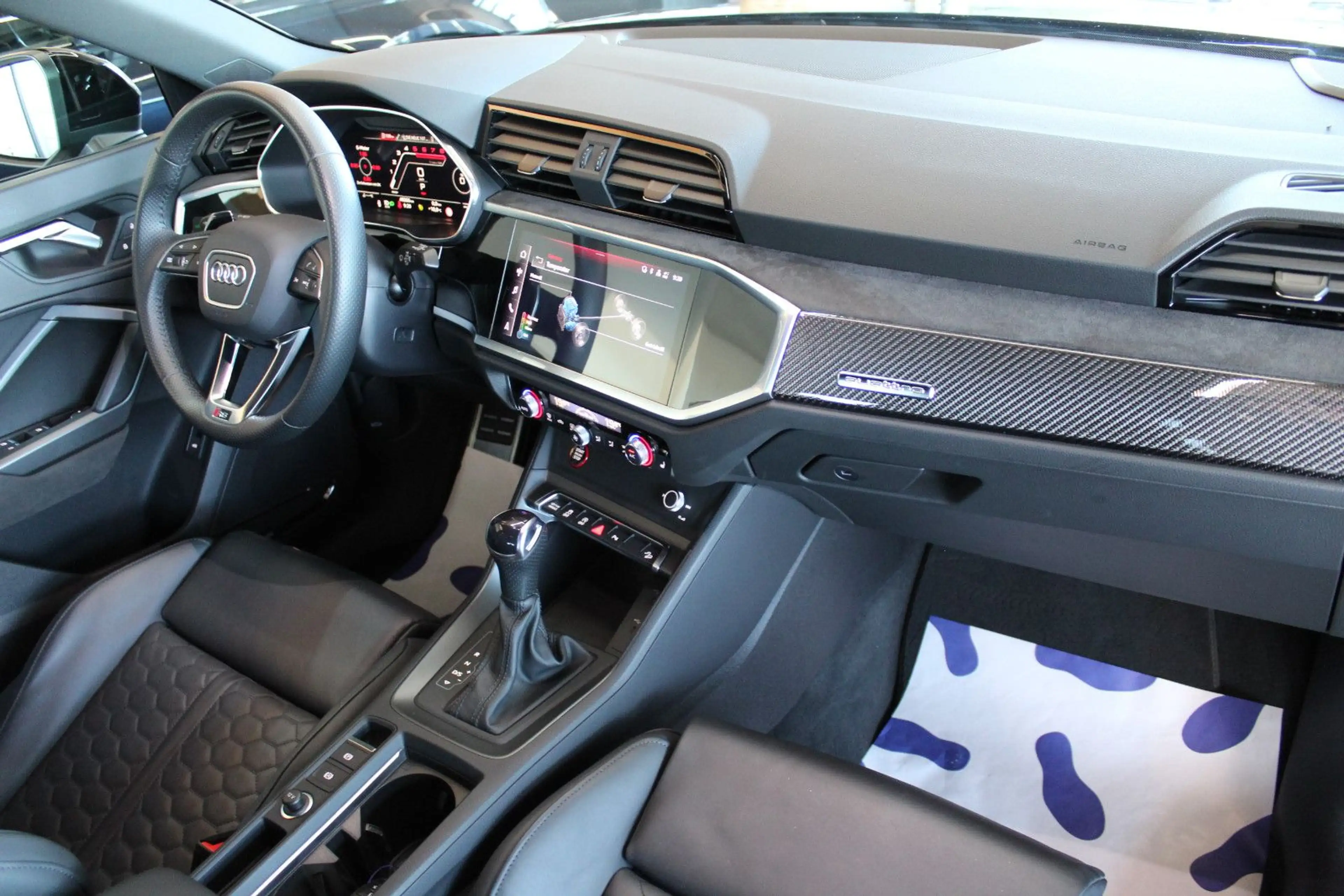 Audi RS Q3 2.5 TFSI quattro*21 ZOLL*RS ABGAS*360°* — photo 11