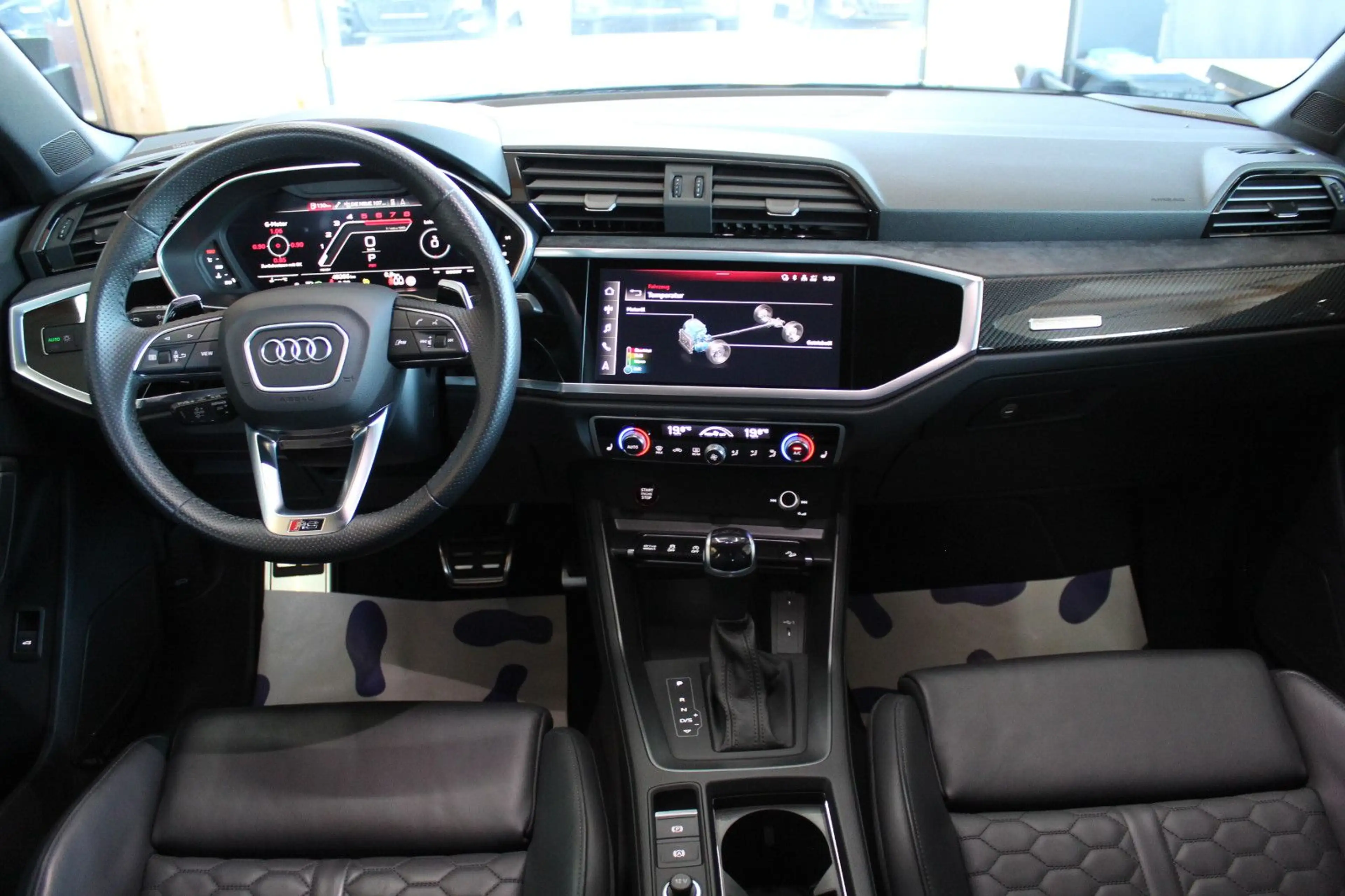 Audi RS Q3 2.5 TFSI quattro*21 ZOLL*RS ABGAS*360°* — photo 9