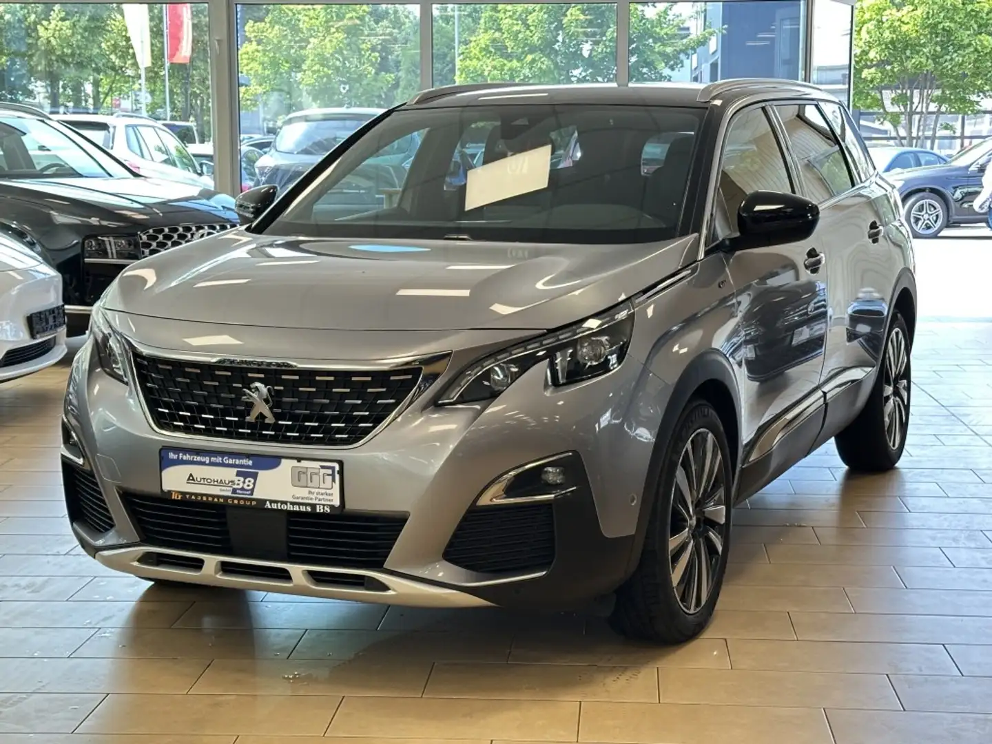 Peugeot 5008 GT R.Cam*SHZ*AHK*Alcantara*Navi*LED*Memory* Grau - 1