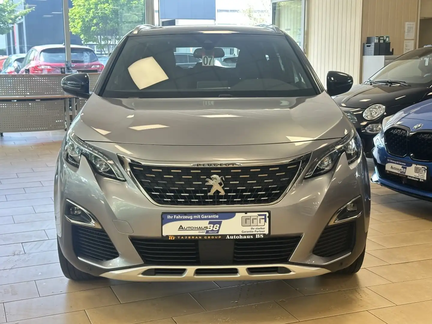 Peugeot 5008 GT R.Cam*SHZ*AHK*Alcantara*Navi*LED*Memory* Grau - 2
