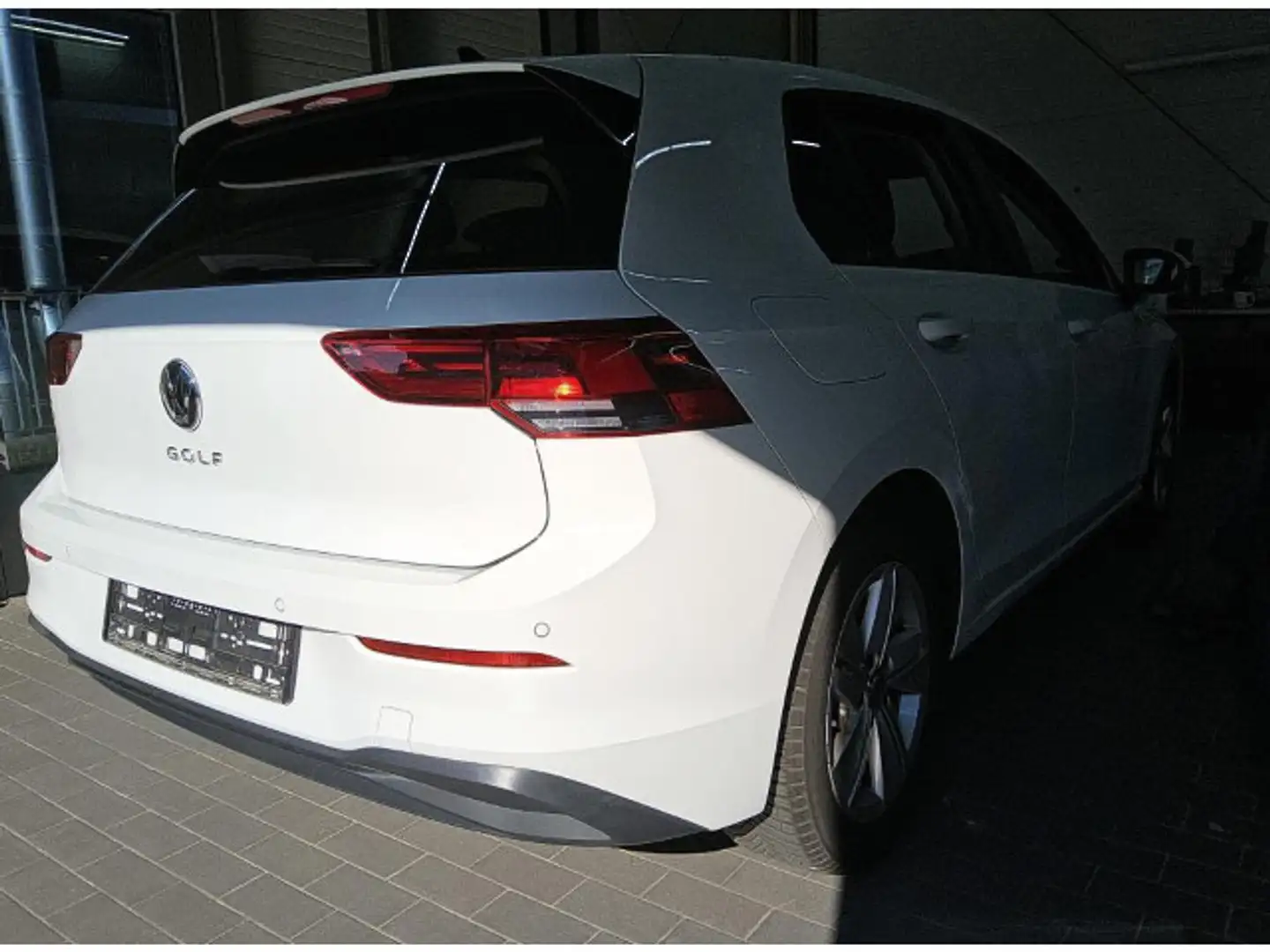 Volkswagen Golf VIII 1.5 TSI Life Navi LED Rückfahrkamera L Weiß - 2