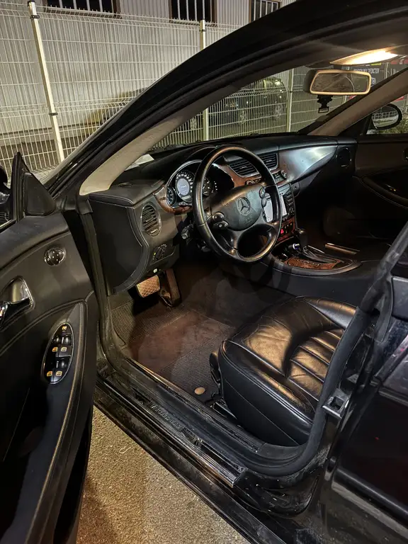 Mercedes-Benz CLS 320 2007 из Европы — купить под ключ