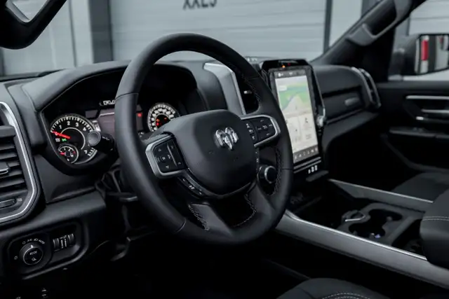 RAM 1500 Ram 1500 Big Horn Night Crew Cab 5'7''-Bed 4x4 Ansicht 17