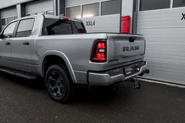 RAM 1500 Ram 1500 Big Horn Night Crew Cab 5'7''-Bed 4x4 Ansicht 13