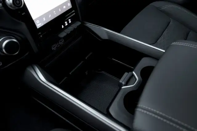 RAM 1500 Ram 1500 Big Horn Night Crew Cab 5'7''-Bed 4x4 Ansicht 27