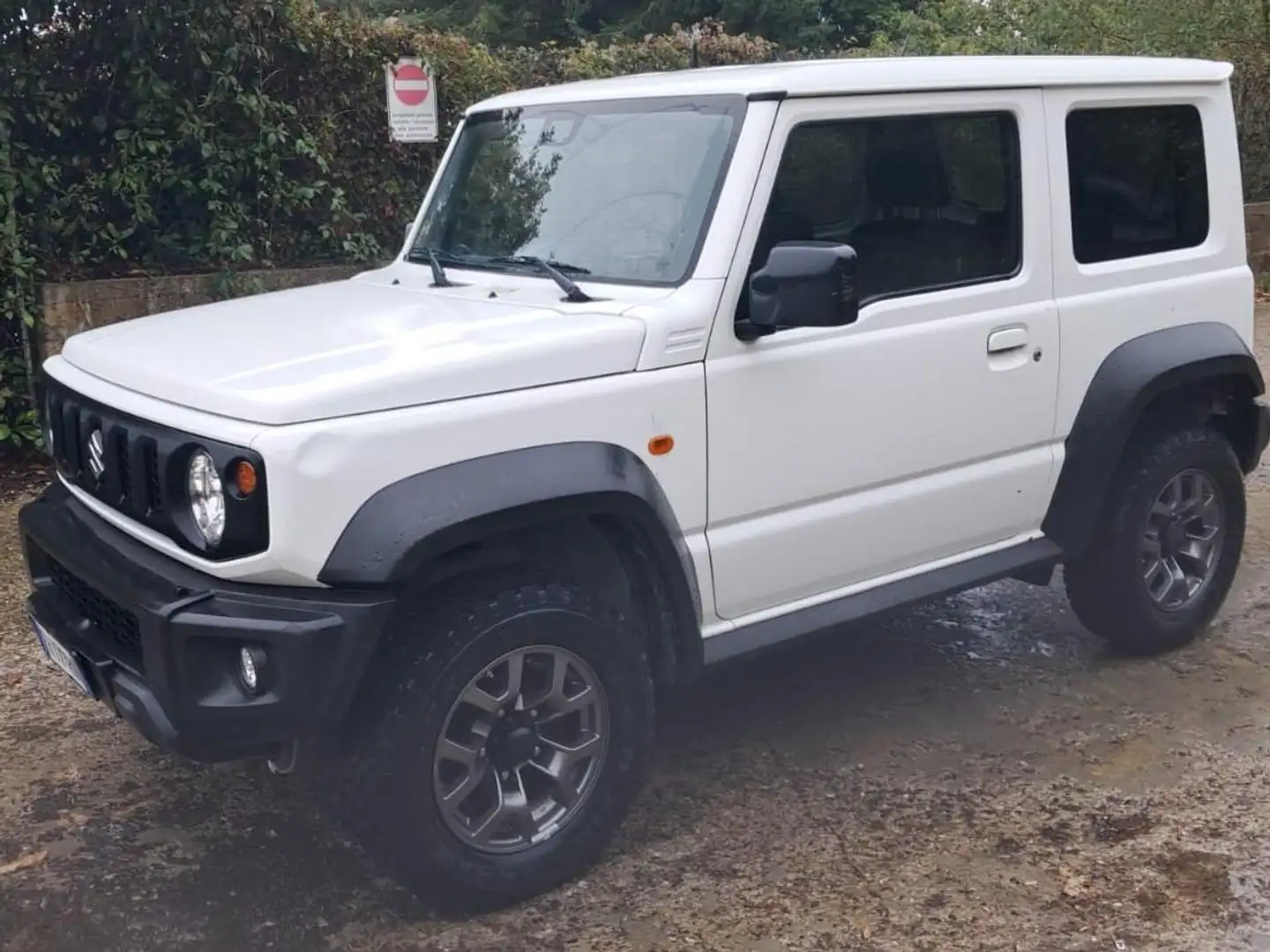 Suzuki Jimny Bianco - 1
