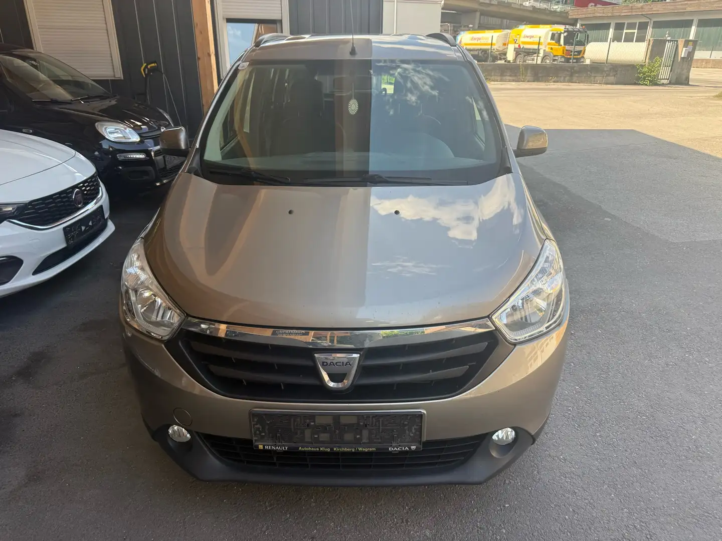 Dacia Lodgy Ambiance 1,6 MPI 85 - 2