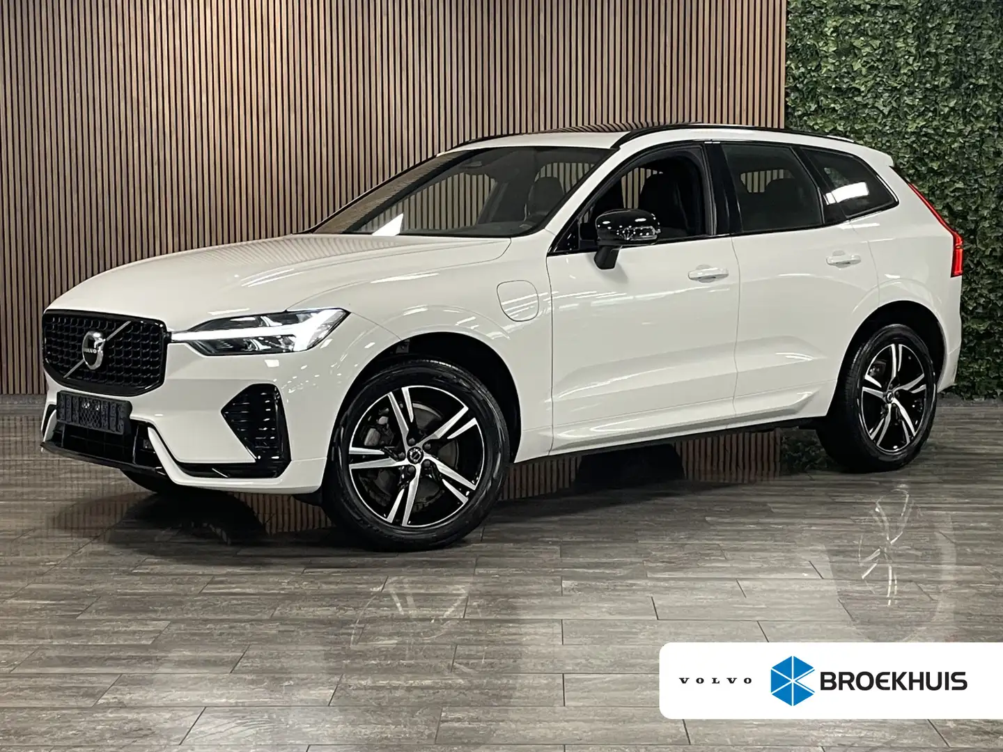 Volvo XC60 T6 AWD Recharge Plus Dark Long Range | Adaptieve C Blanc - 1