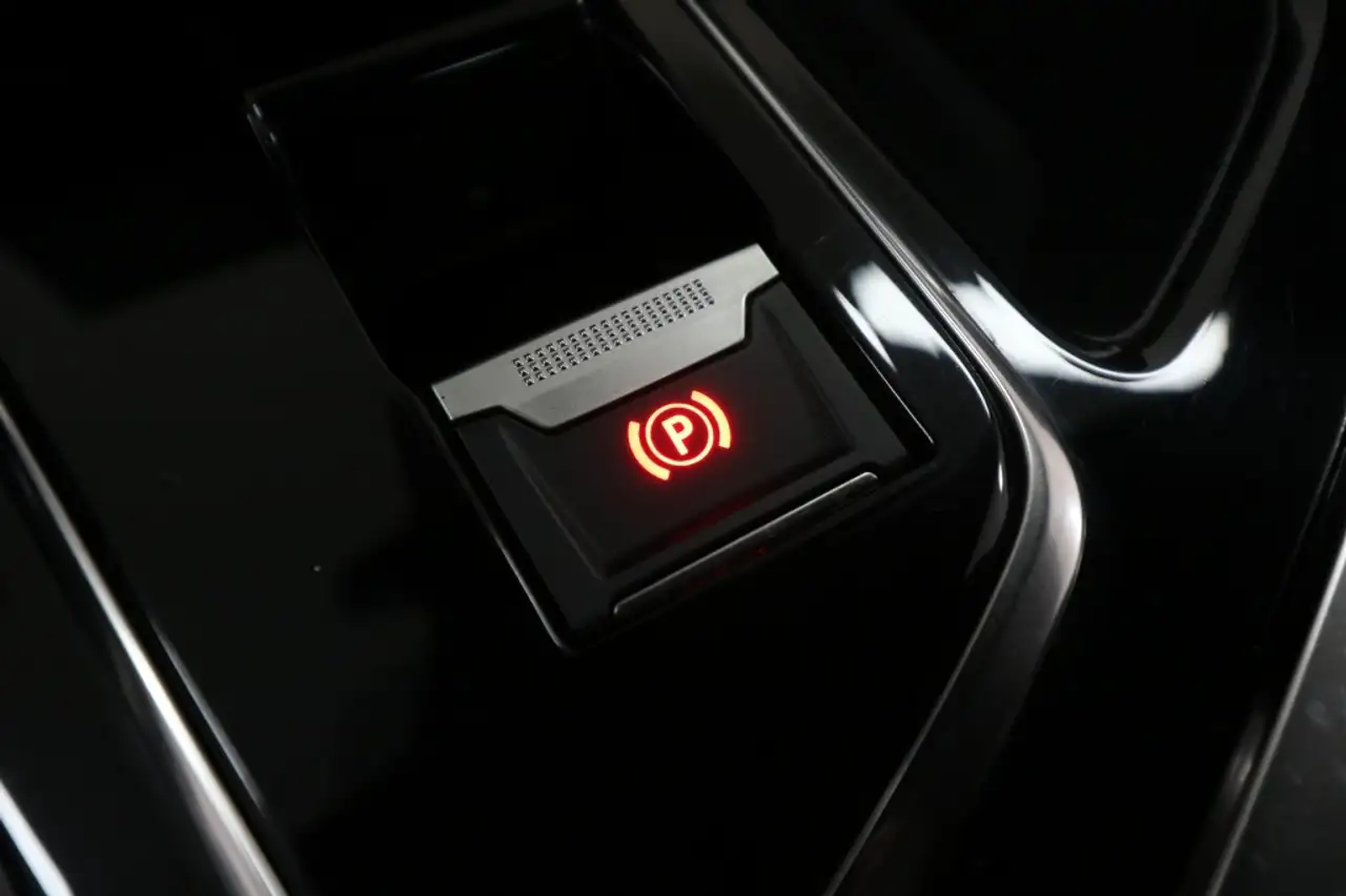Peugeot 3008 1.6 Turbo Hybrid PHEV GT (Automaat) 26