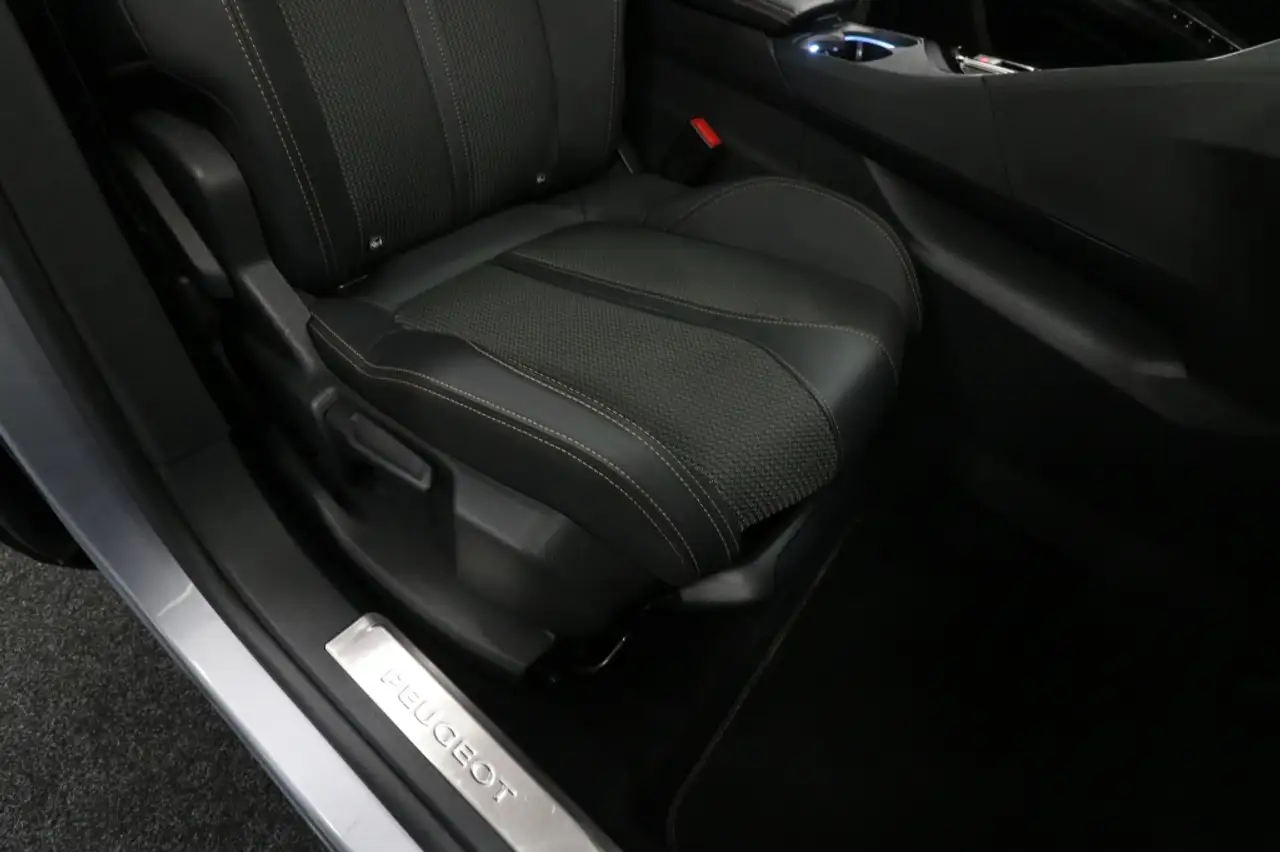 Peugeot 3008 1.6 Turbo Hybrid PHEV GT (Automaat) 29
