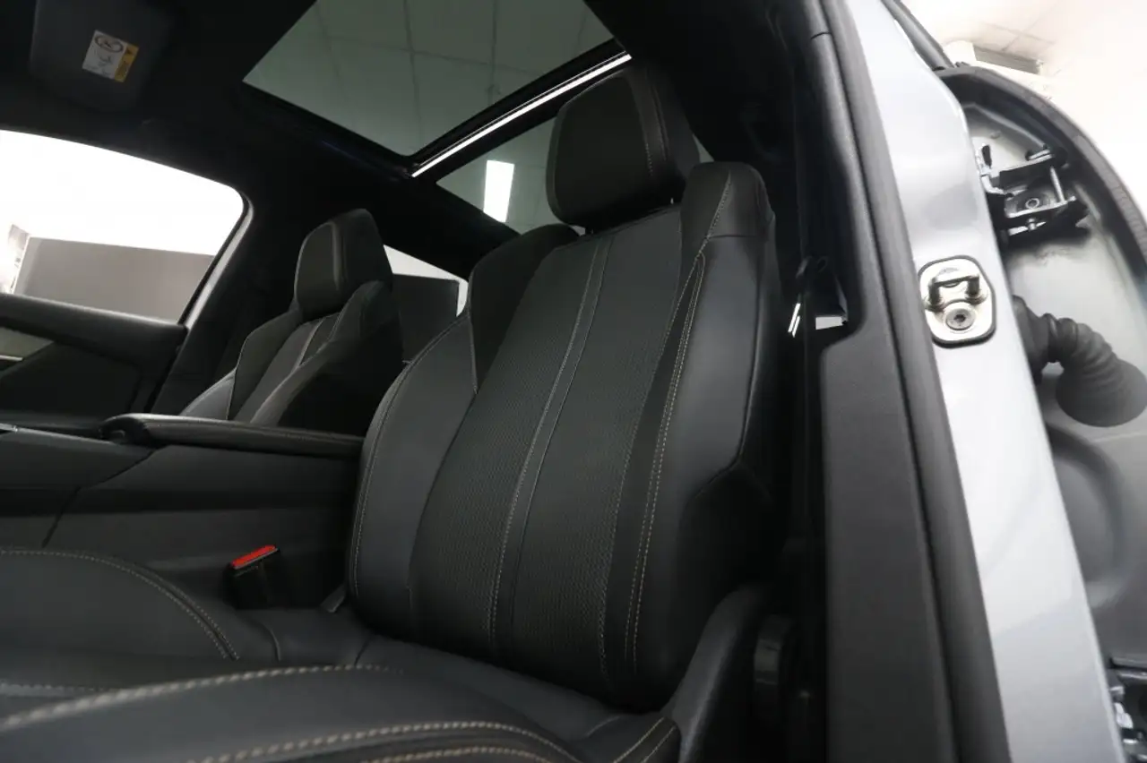 Peugeot 3008 1.6 Turbo Hybrid PHEV GT (Automaat) 6