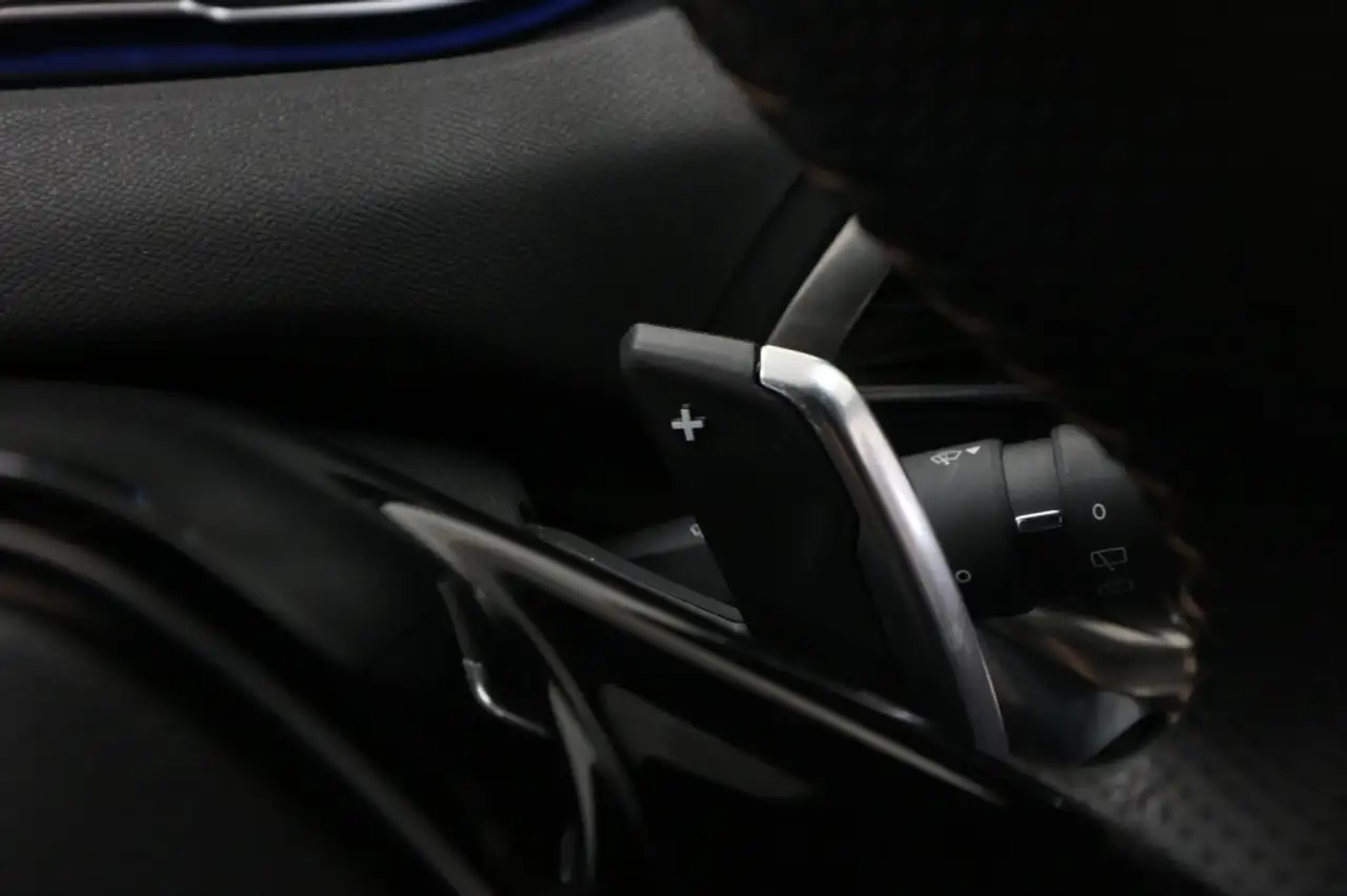 Peugeot 3008 1.6 Turbo Hybrid PHEV GT (Automaat) 19