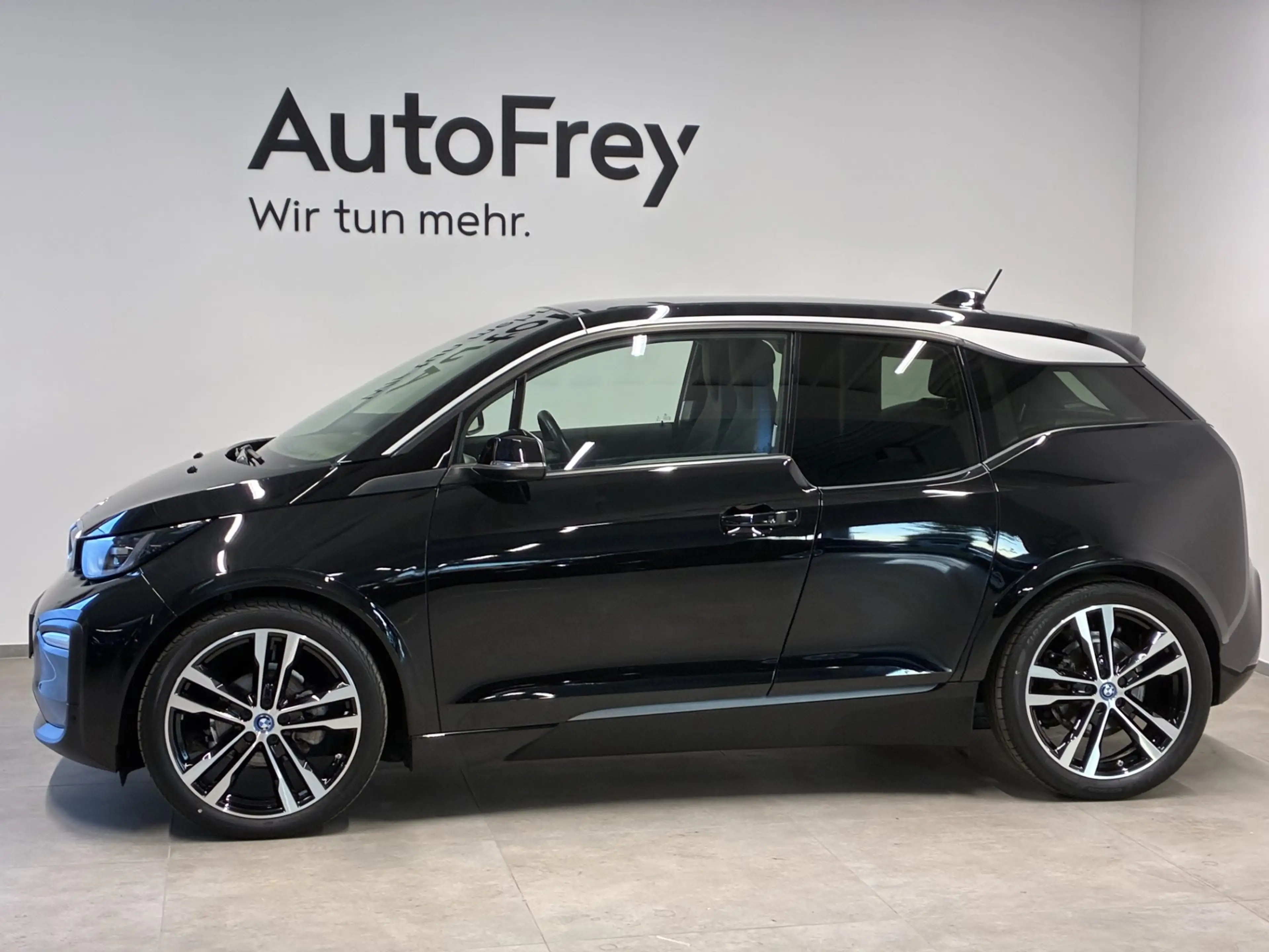 BMW i3 — photo 2
