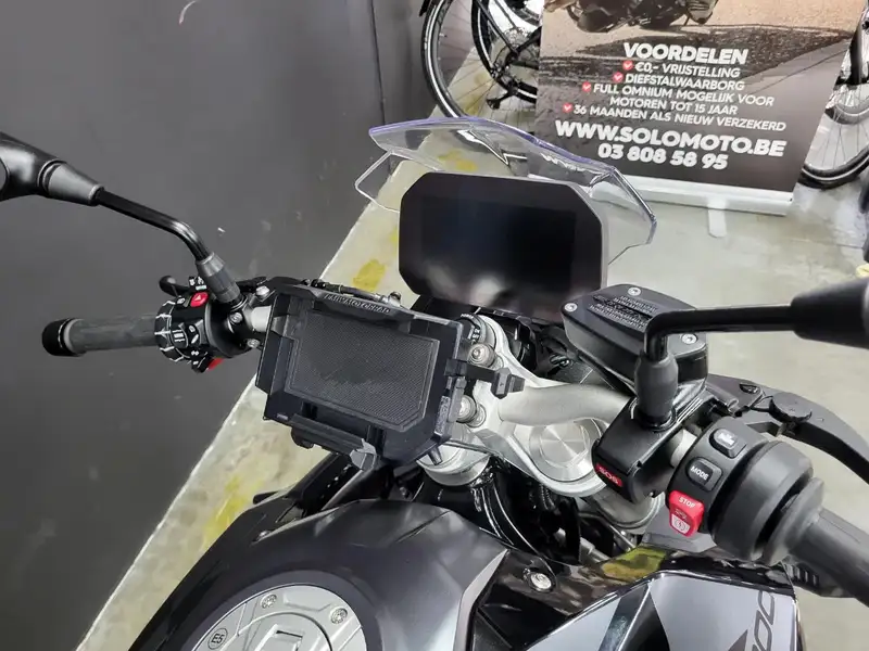 BMW F 900 R - foto 4