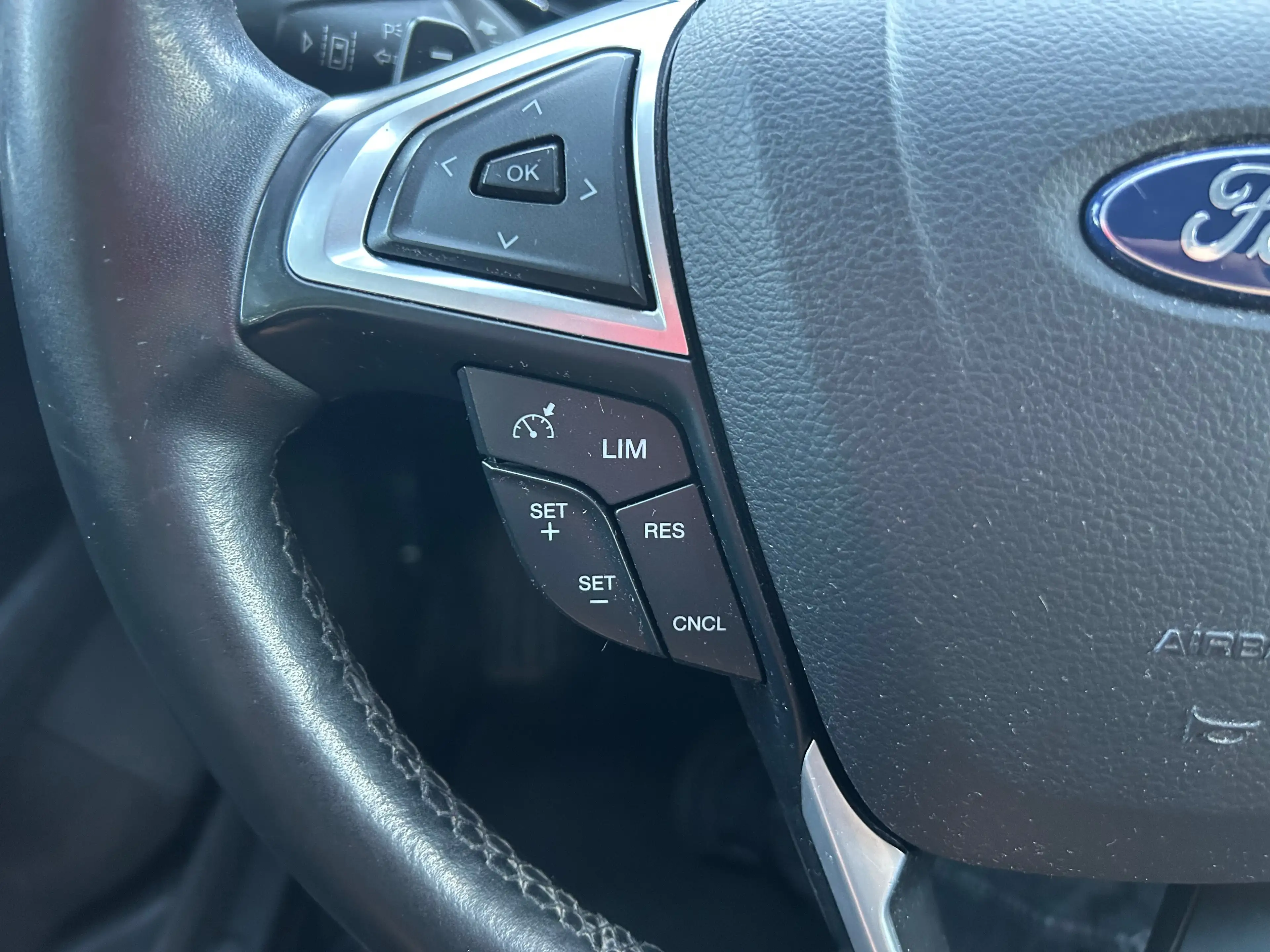 Ford Mondeo Mondeo 2.0 TDCi Automatique — photo 14