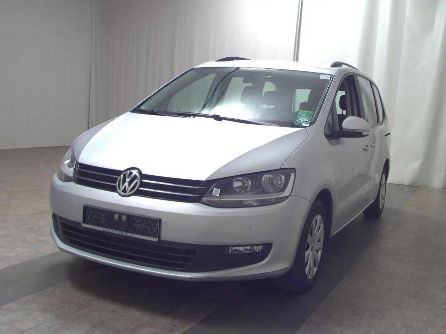 Volkswagen Sharan 2.0 TDI Trendline AHK Klima Plateado - 2