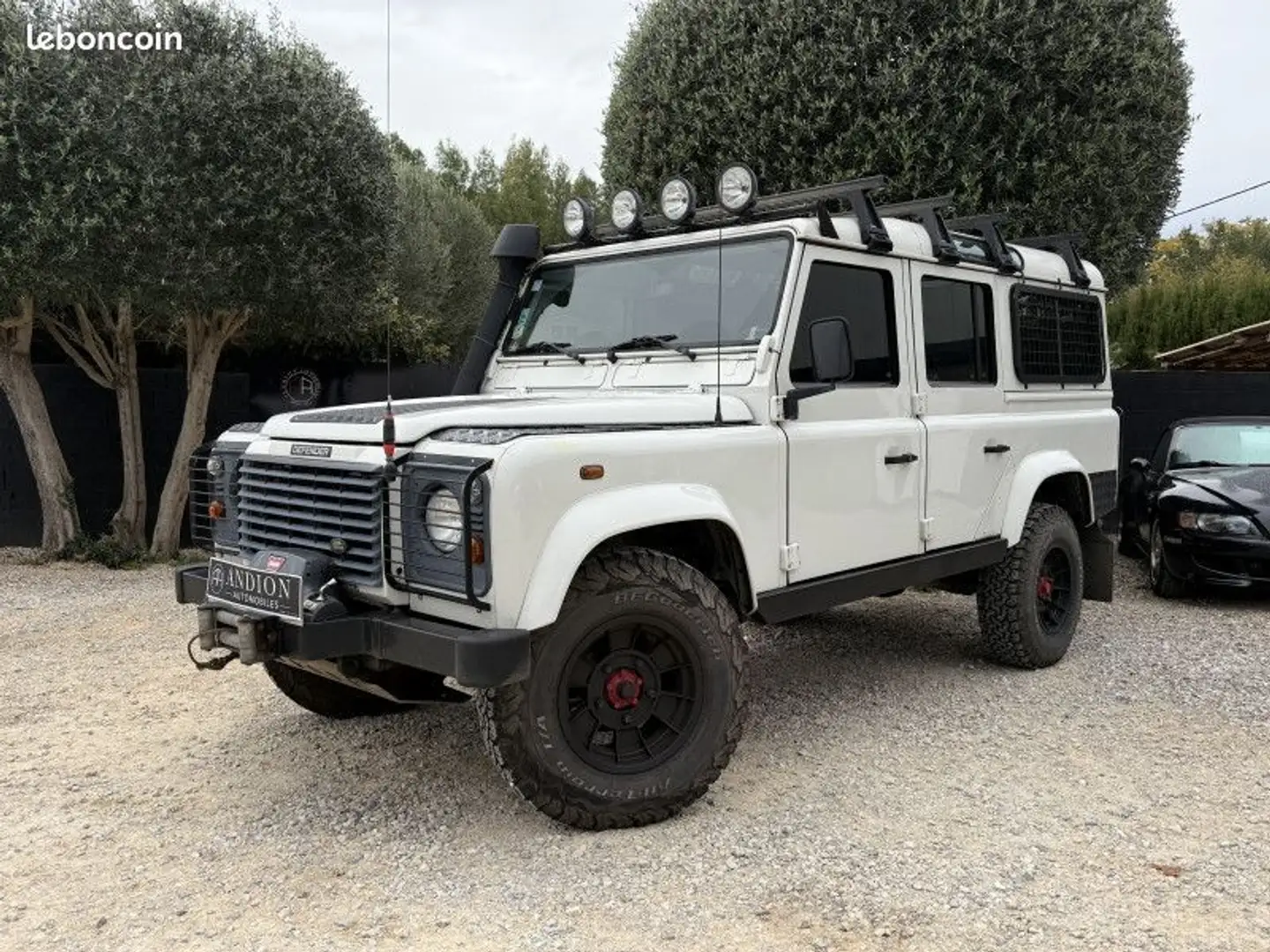 Land Rover Defender 110 TD5 ETAT Blanco - 1