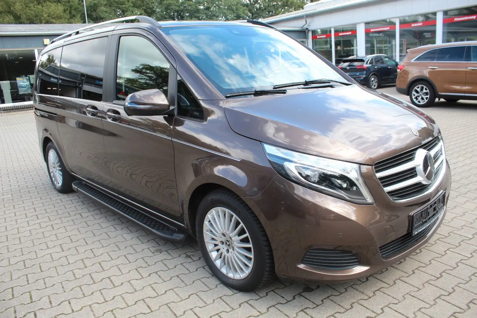 Mercedes-Benz V 250 CDI/BT/d EDITION kompakt Коричневий - 2