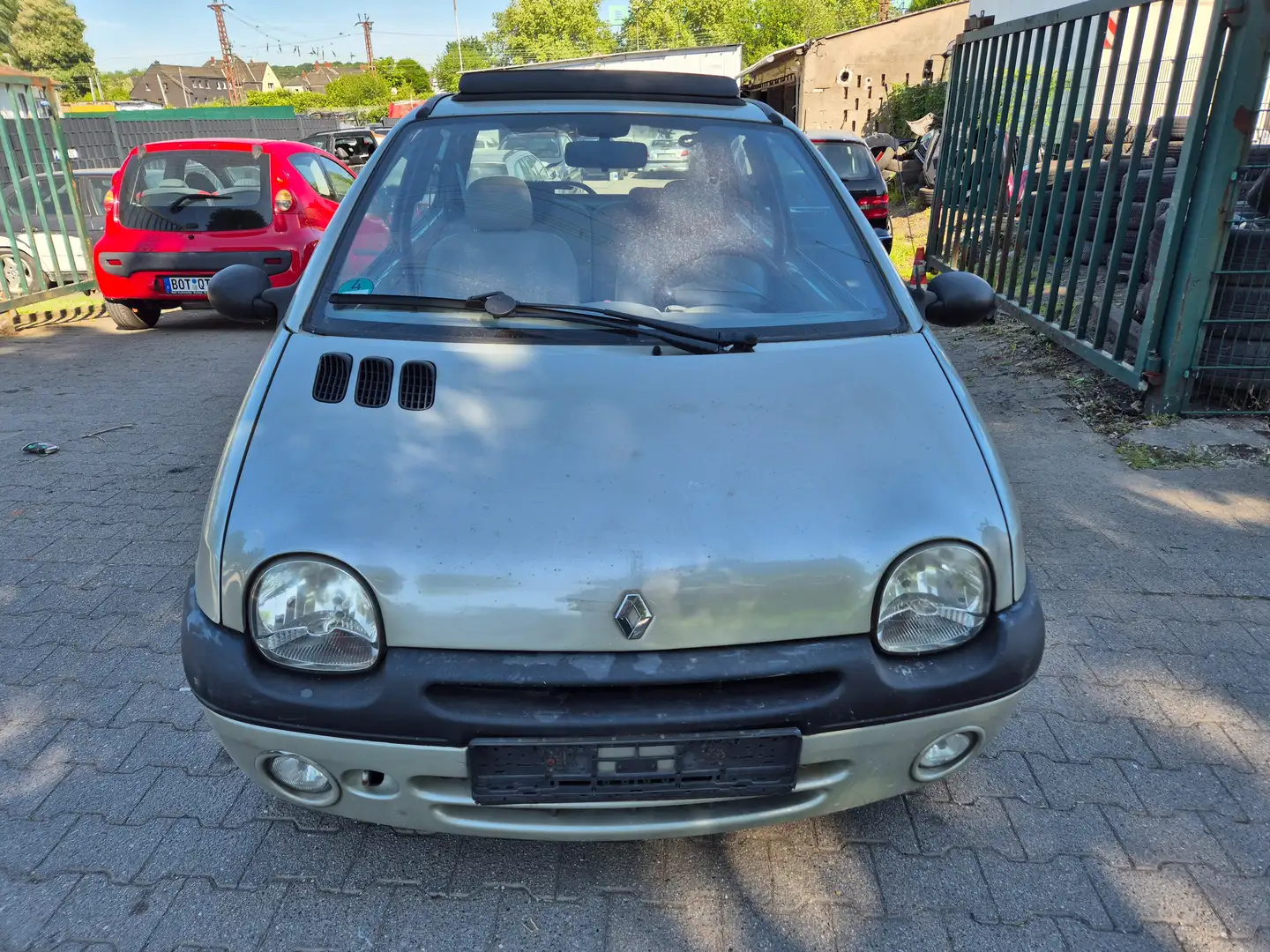 Renault Twingo 1.2 Eco Automatik Tüv 05.2026 Žlutá - 2