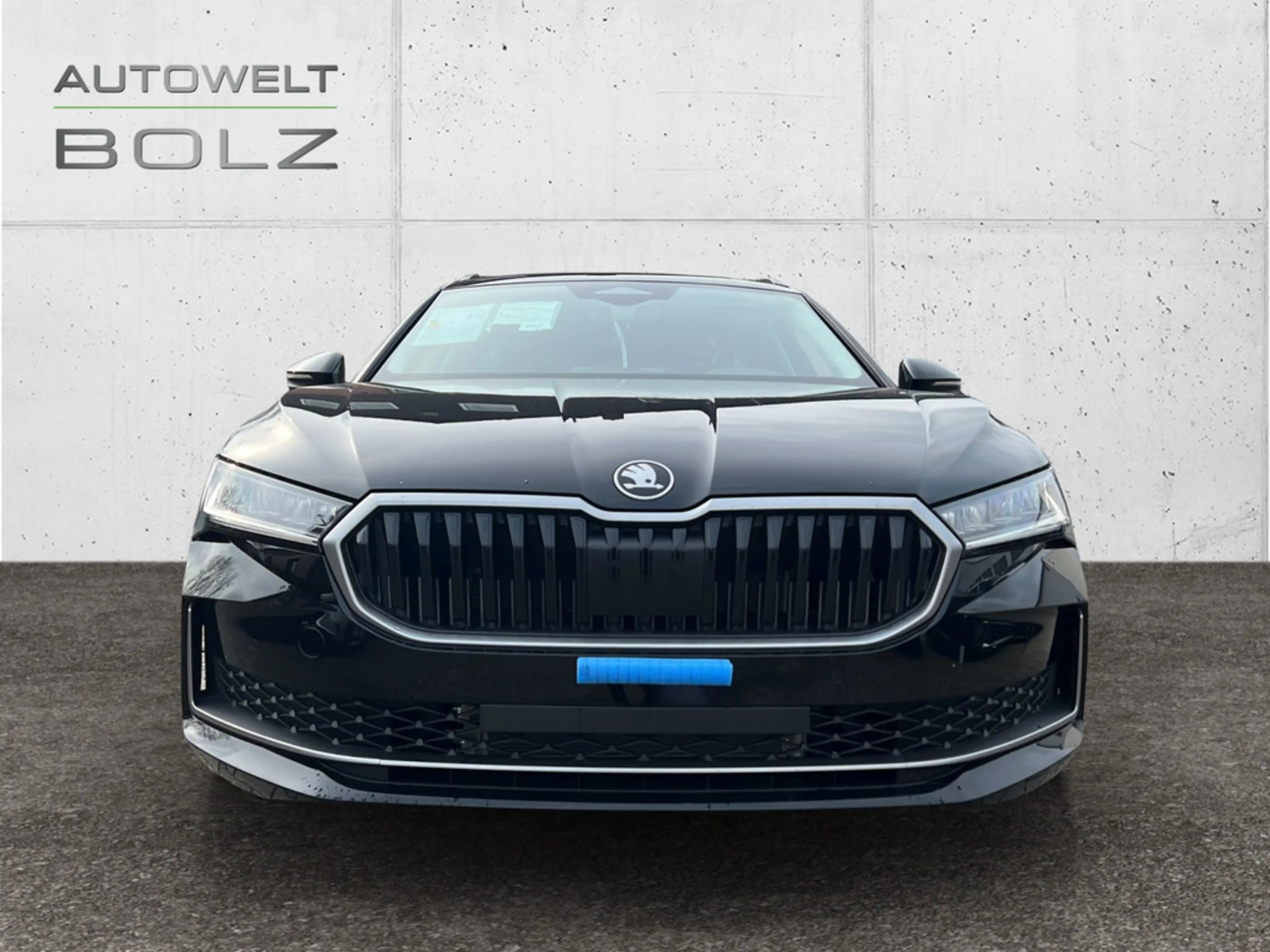 Skoda Superb Combi 1.5 TSI Selection AHK ACC LED — photo 3