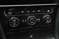 Volkswagen e-Golf E-DITION SOH 94,9% | Warmtepomp | Navigatie | Came Grijs - thumbnail 16