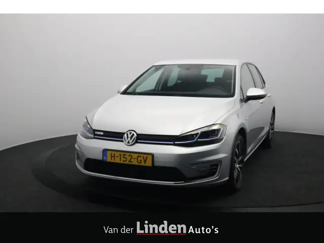 Volkswagen e-Golf E-DITION SOH 94,9% | Warmtepomp | Navigatie | Came