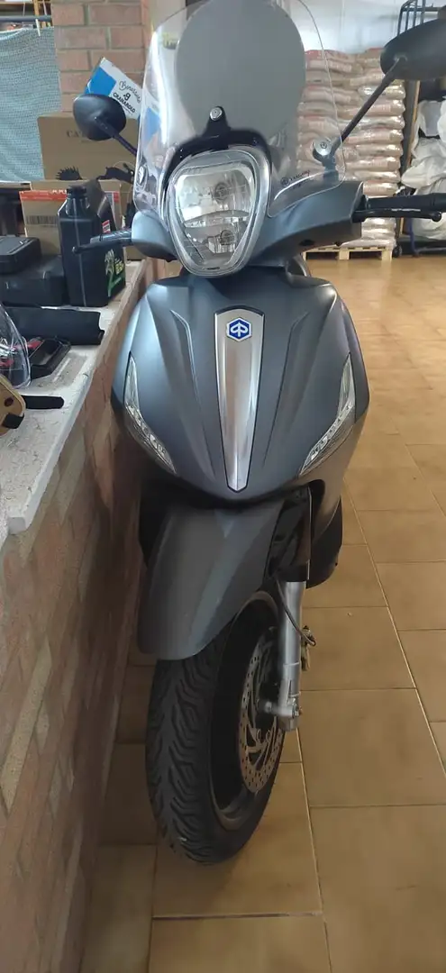 Piaggio Beverly 300 solo 13390 km Gri - 1
