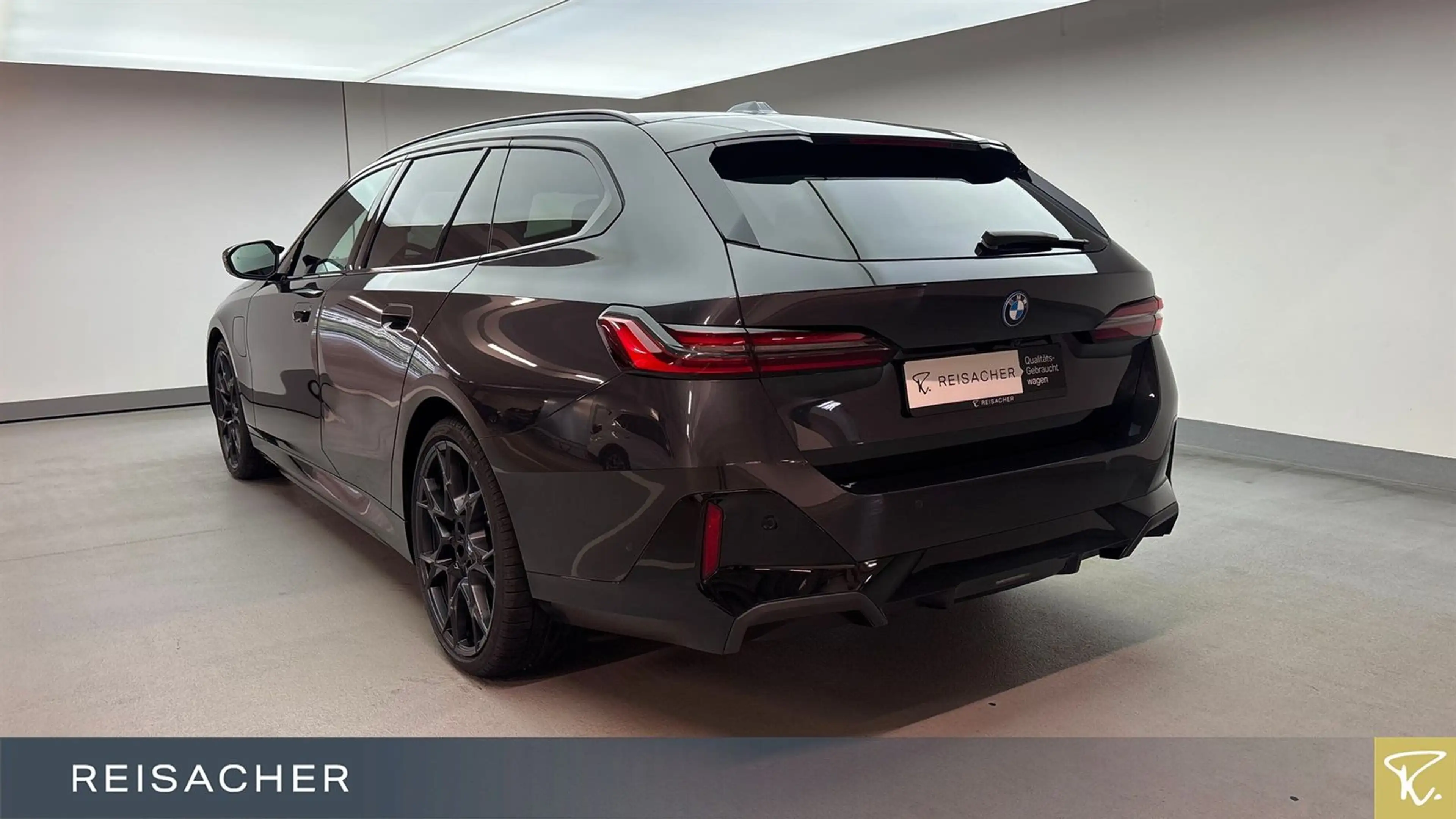 BMW 550 e A xDrive Tou M-Sport PRO,Pano,DAPro — photo 2