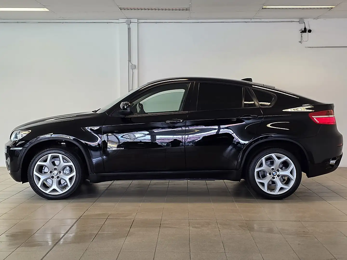 BMW X6 xDrive30d Aut. 5-SITZER | 138.000 km | Voll BM... Schwarz - 2
