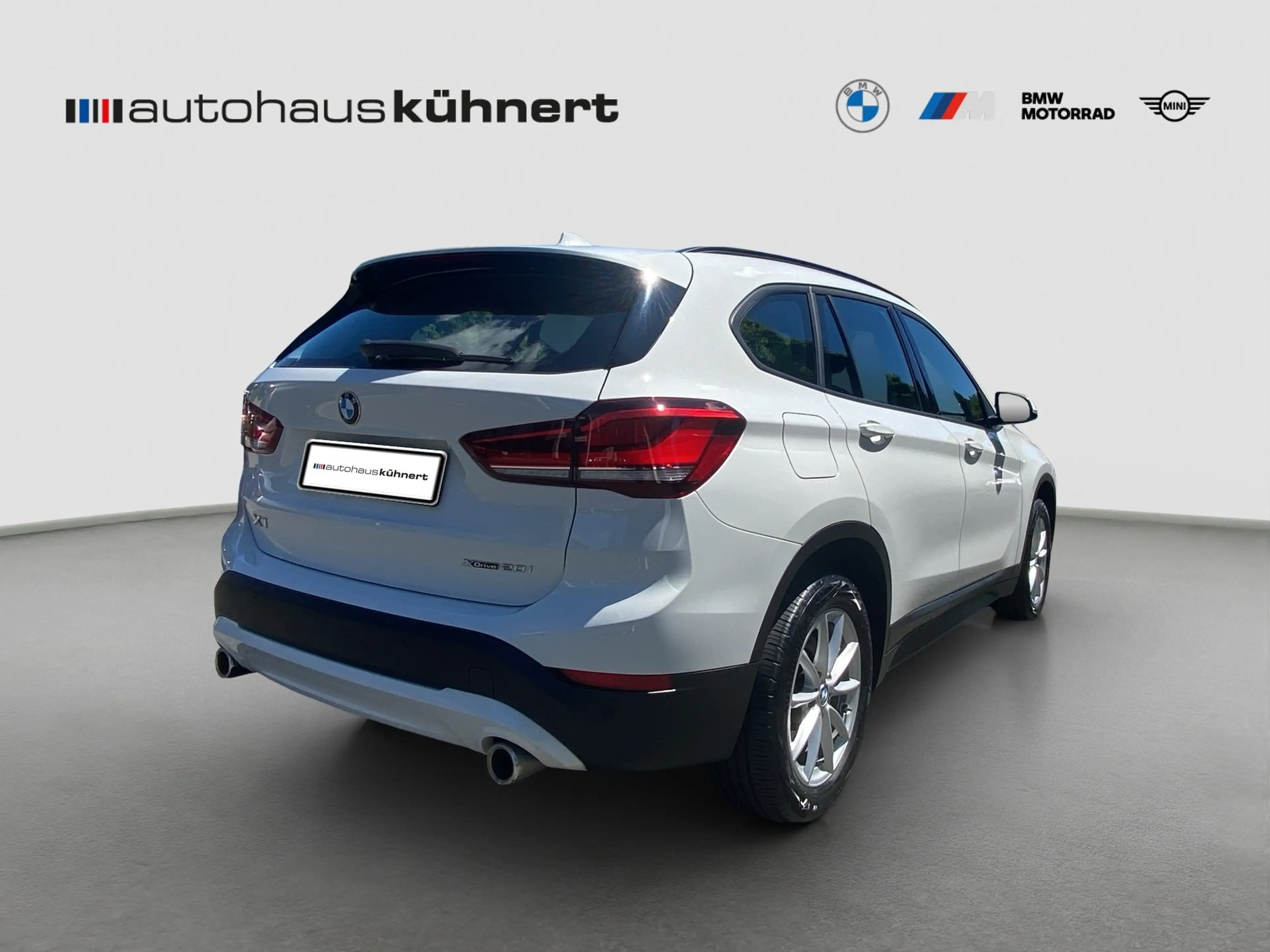BMW X1 xDrive 20i Advantage LED Tempo Navi ParkAss — photo 7