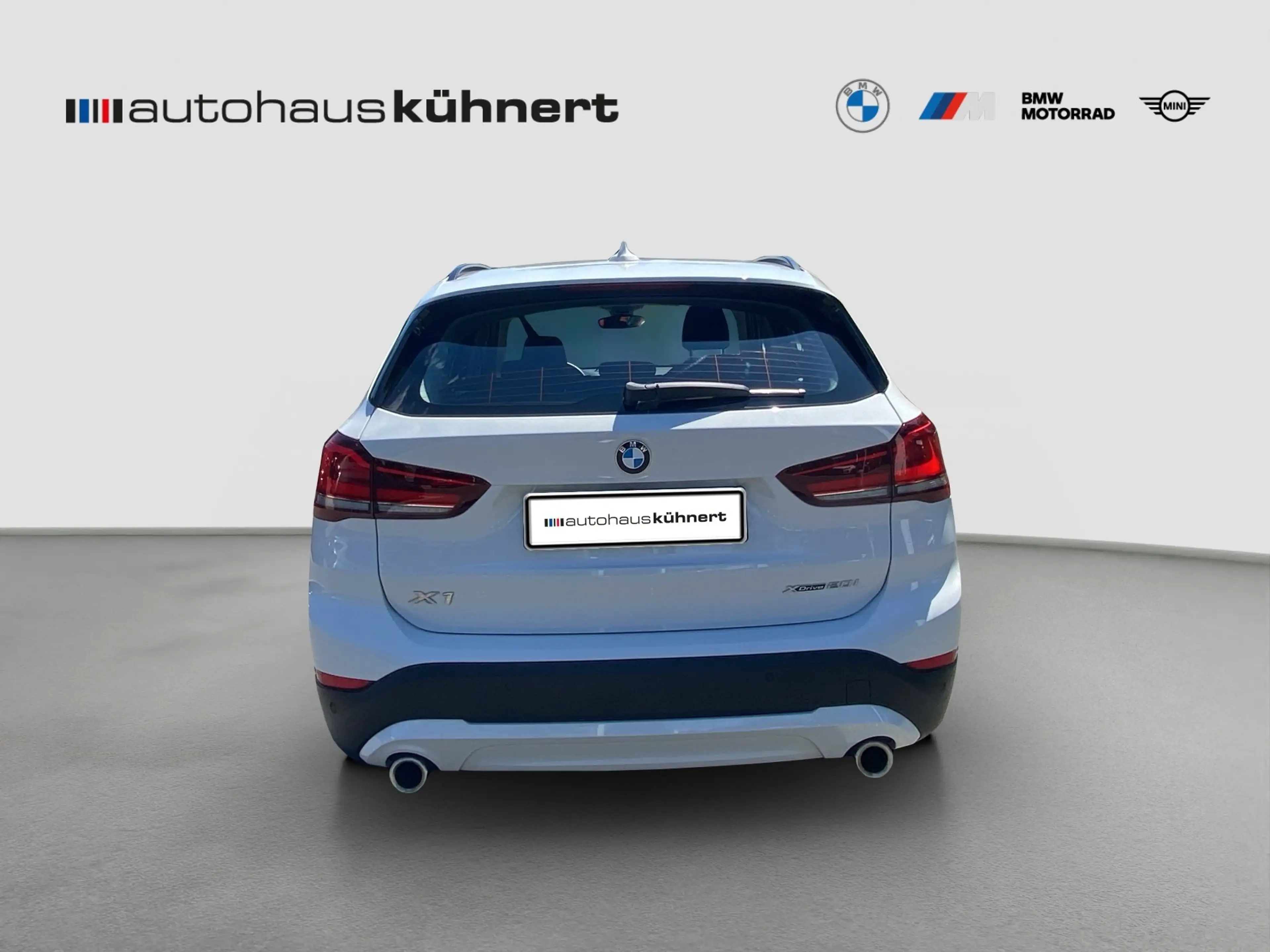 BMW X1 xDrive 20i Advantage LED Tempo Navi ParkAss — photo 6
