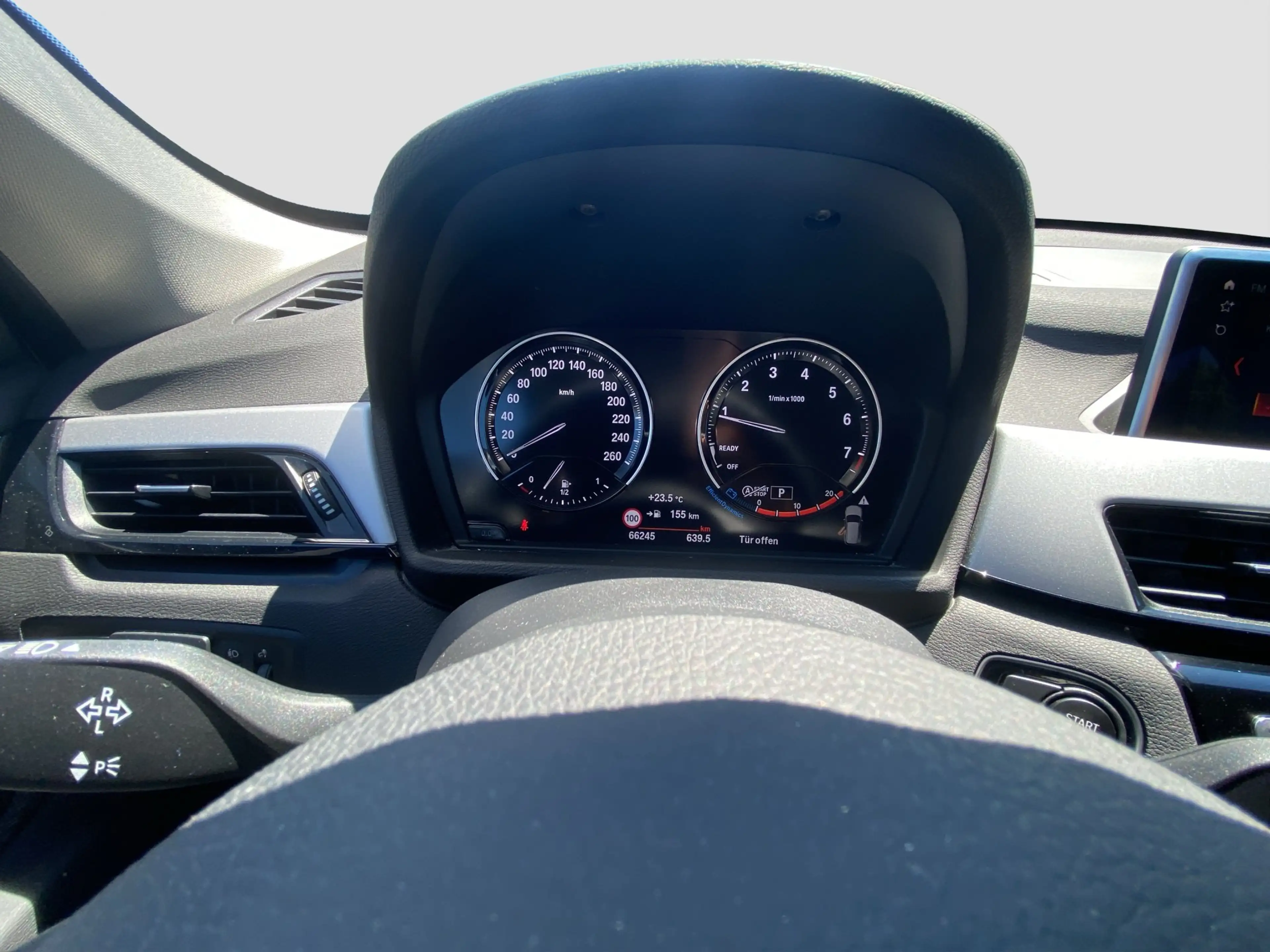 BMW X1 xDrive 20i Advantage LED Tempo Navi ParkAss — photo 15