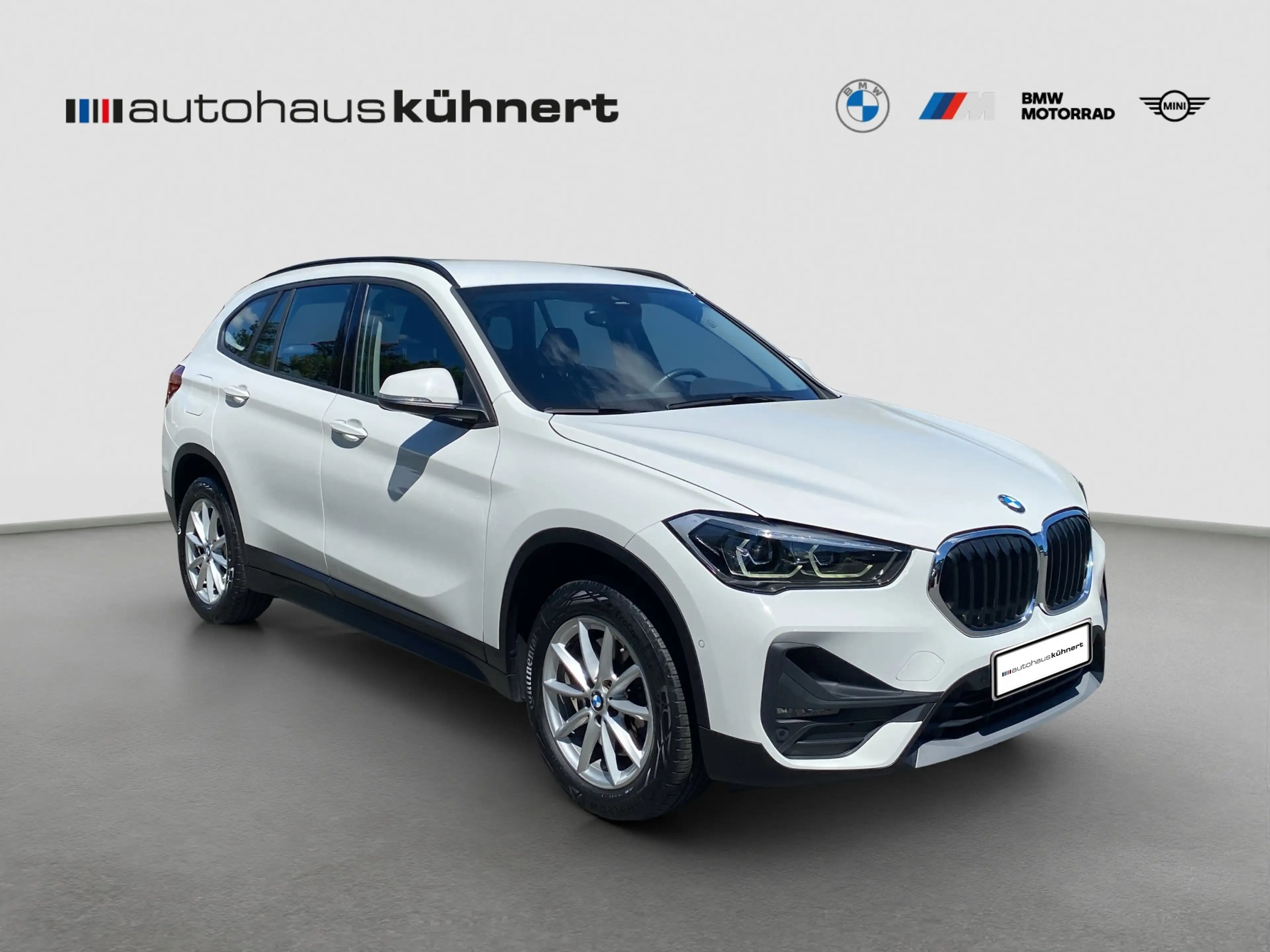 BMW X1 xDrive 20i Advantage LED Tempo Navi ParkAss — photo 9