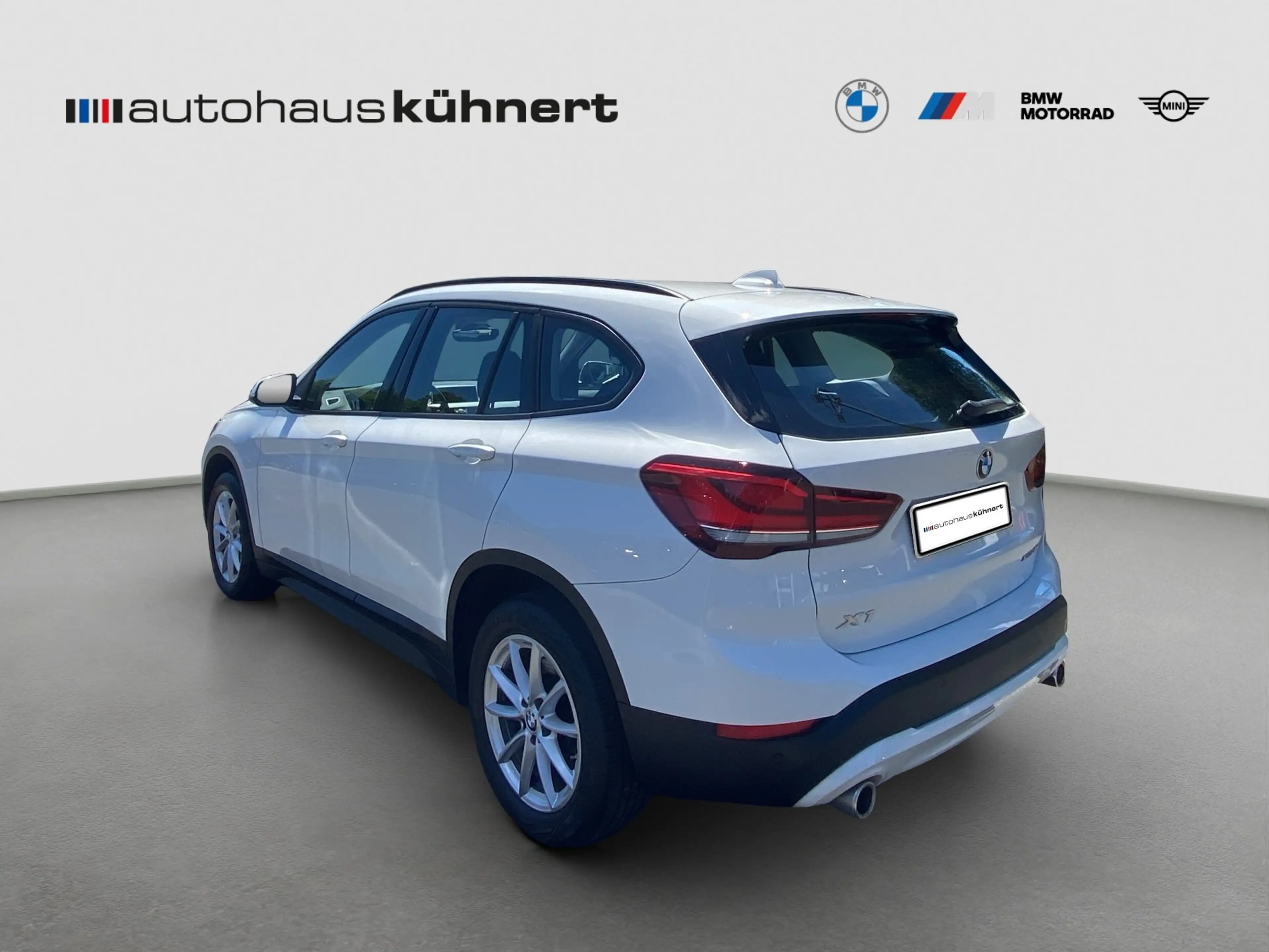 BMW X1 xDrive 20i Advantage LED Tempo Navi ParkAss — photo 5