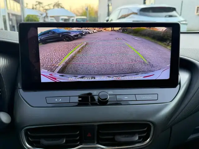 Nissan Juke view 13