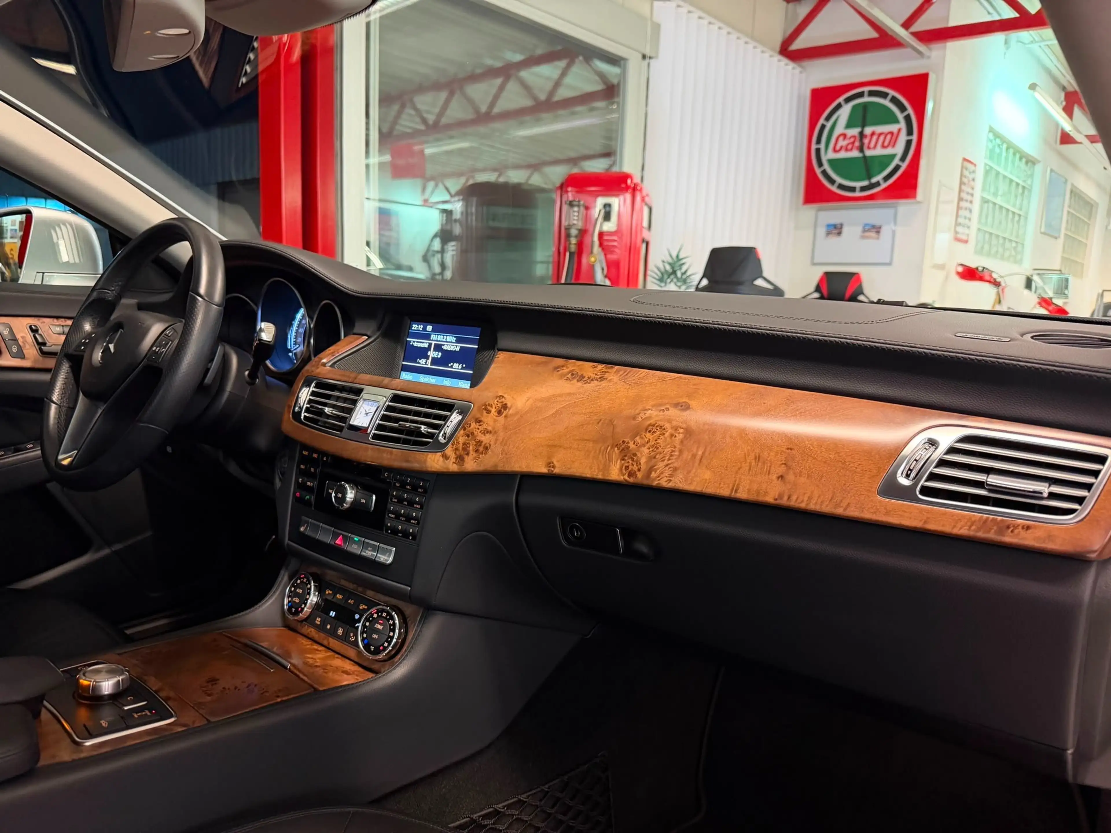 Mercedes-Benz CLS 500 CLS 500 1 Besitz — photo 10