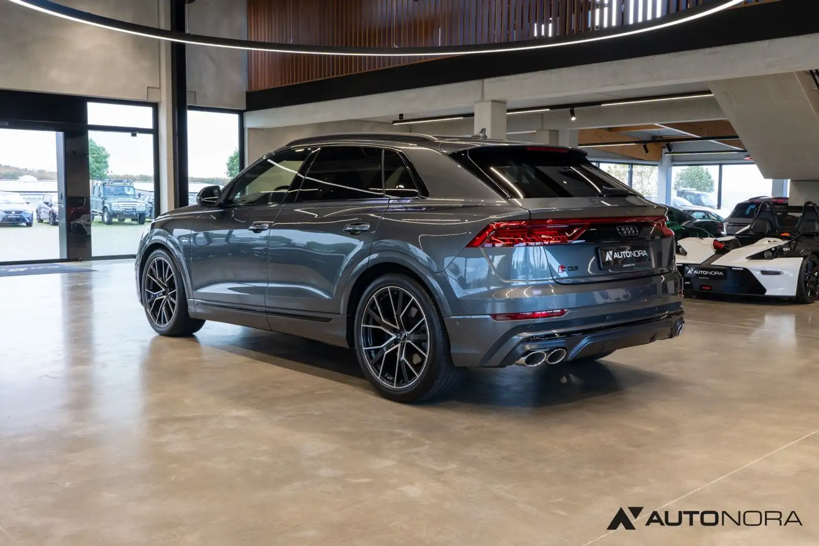 Audi SQ8 4.0 TFSI quattro B&O Massage Fahrwerkspaket Grau - 2